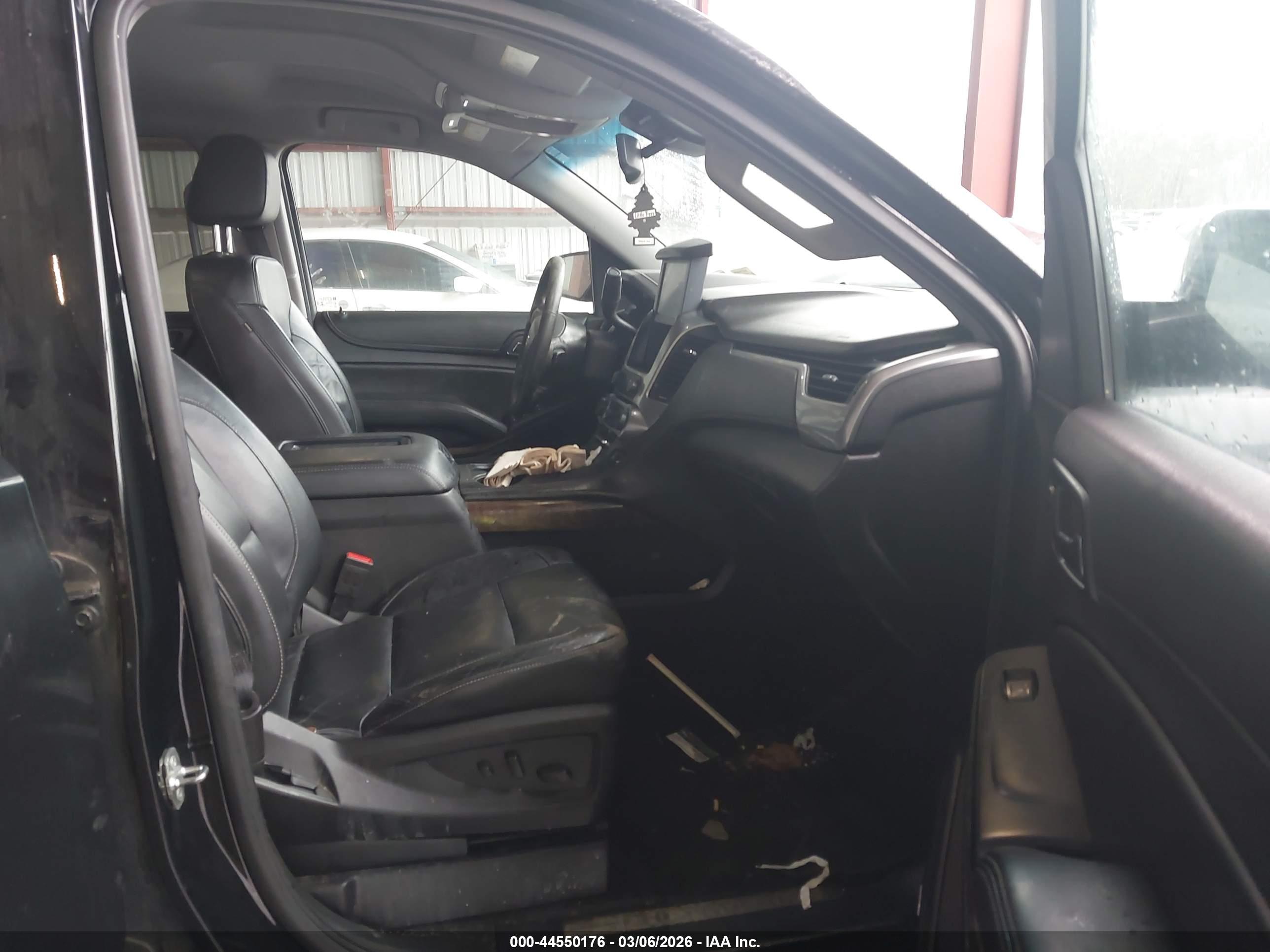 CHEVROLET TAHOE image 5
