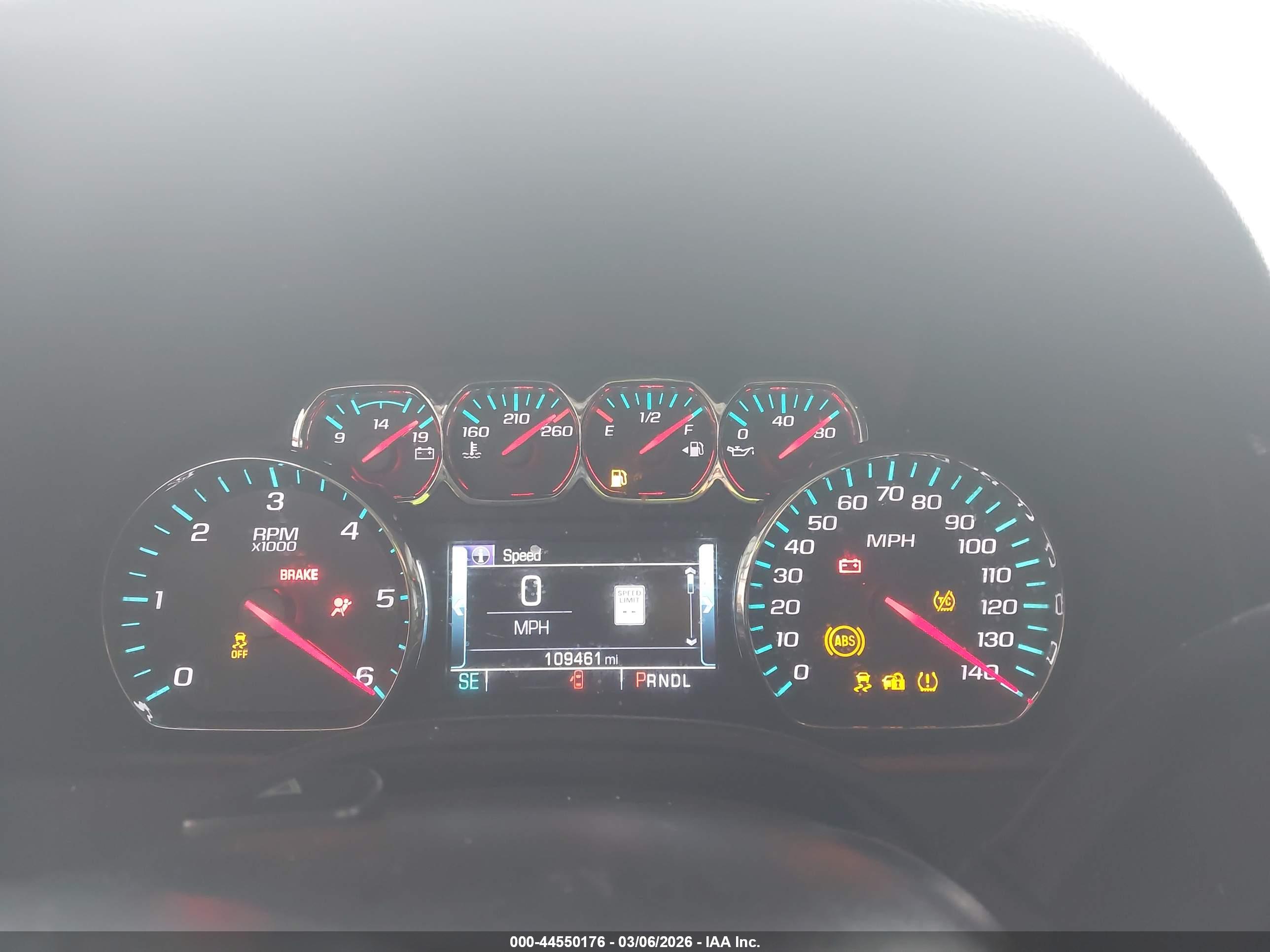 CHEVROLET TAHOE image 7