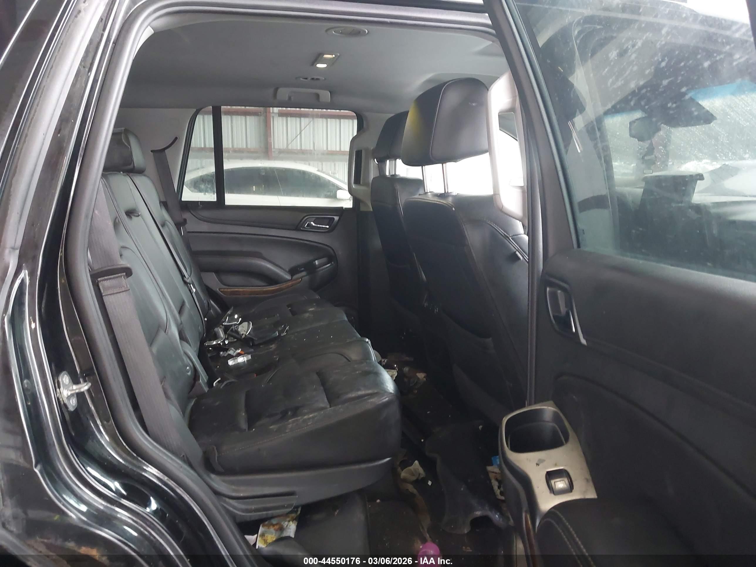 CHEVROLET TAHOE image 8
