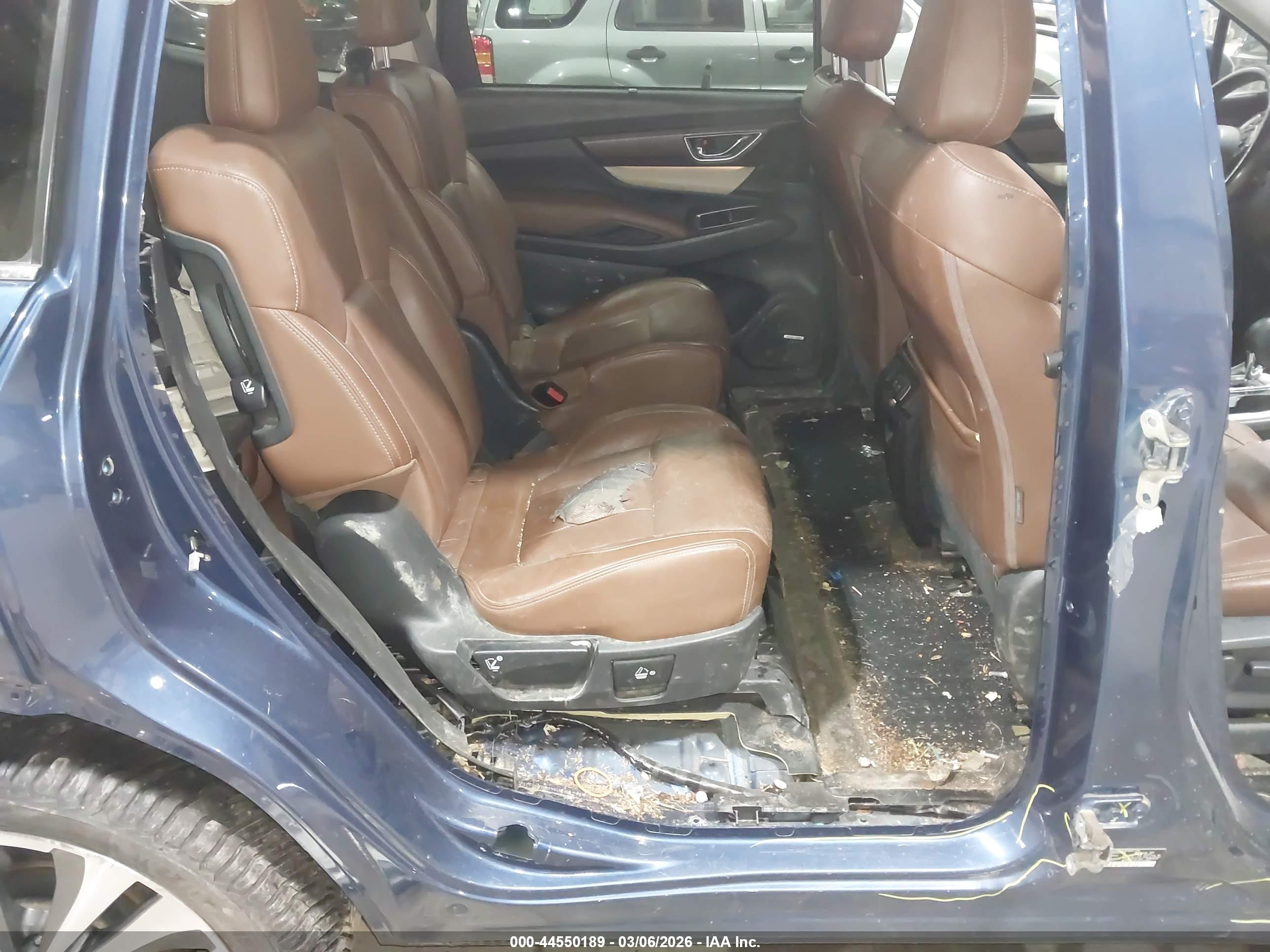 SUBARU ASCENT image 8