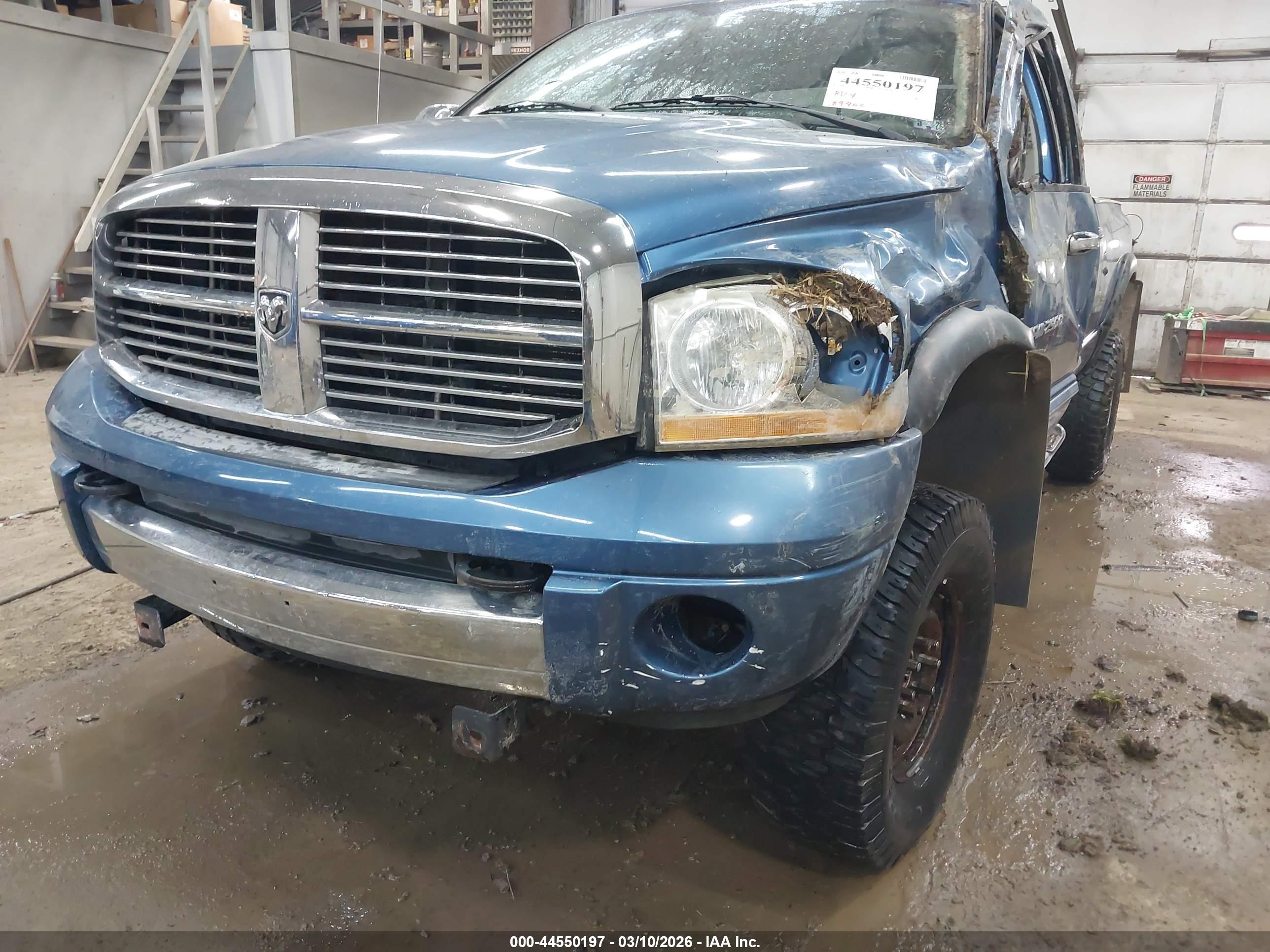 DODGE RAM image 6