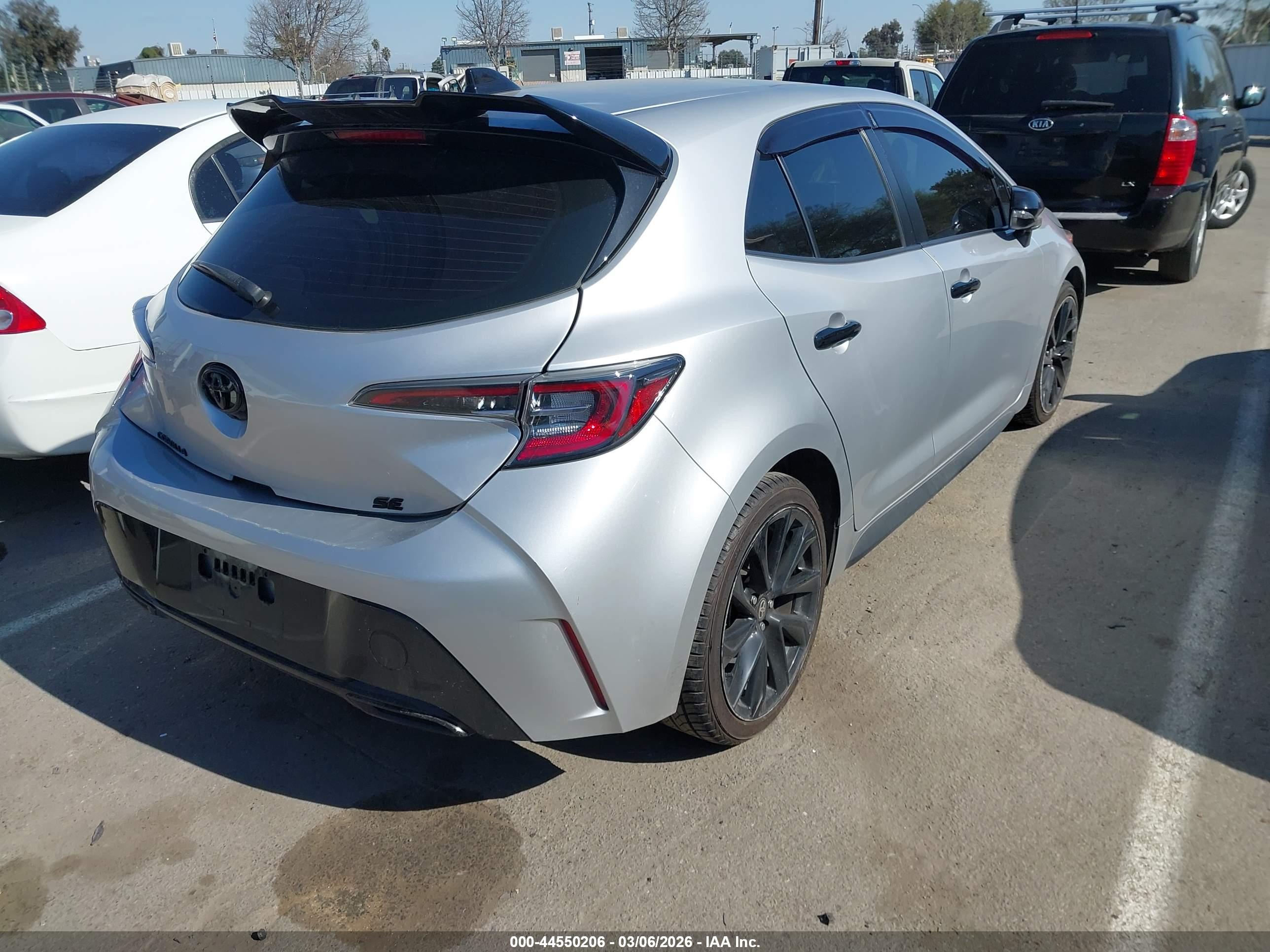 TOYOTA COROLLA image 4