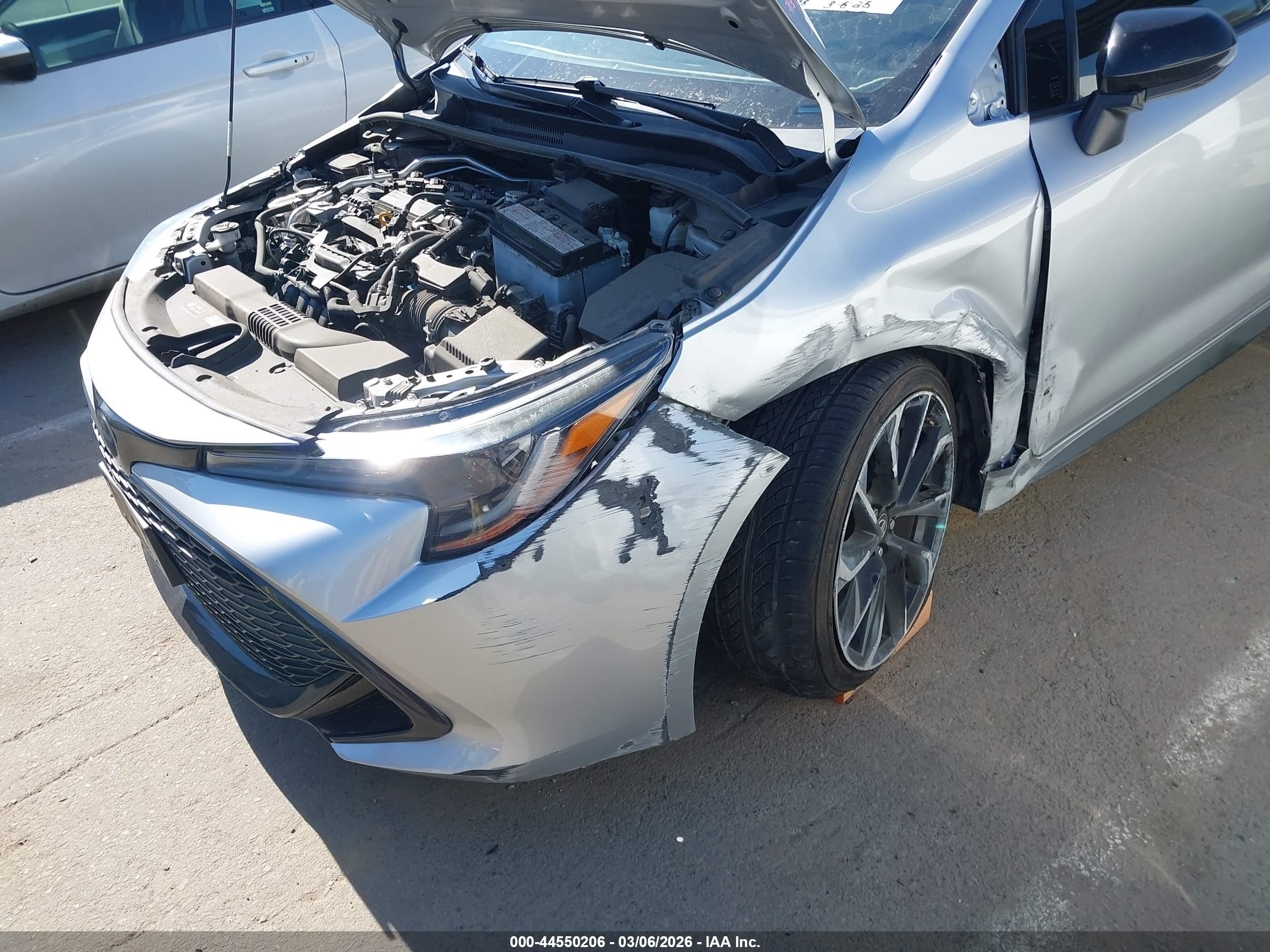 TOYOTA COROLLA image 6