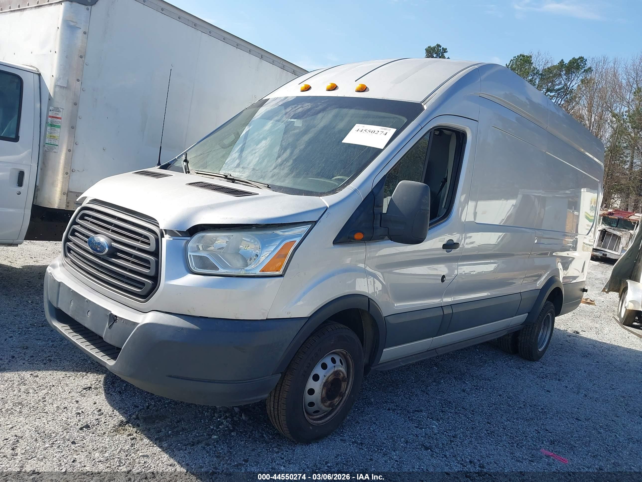 FORD TRANSIT-350 image 2