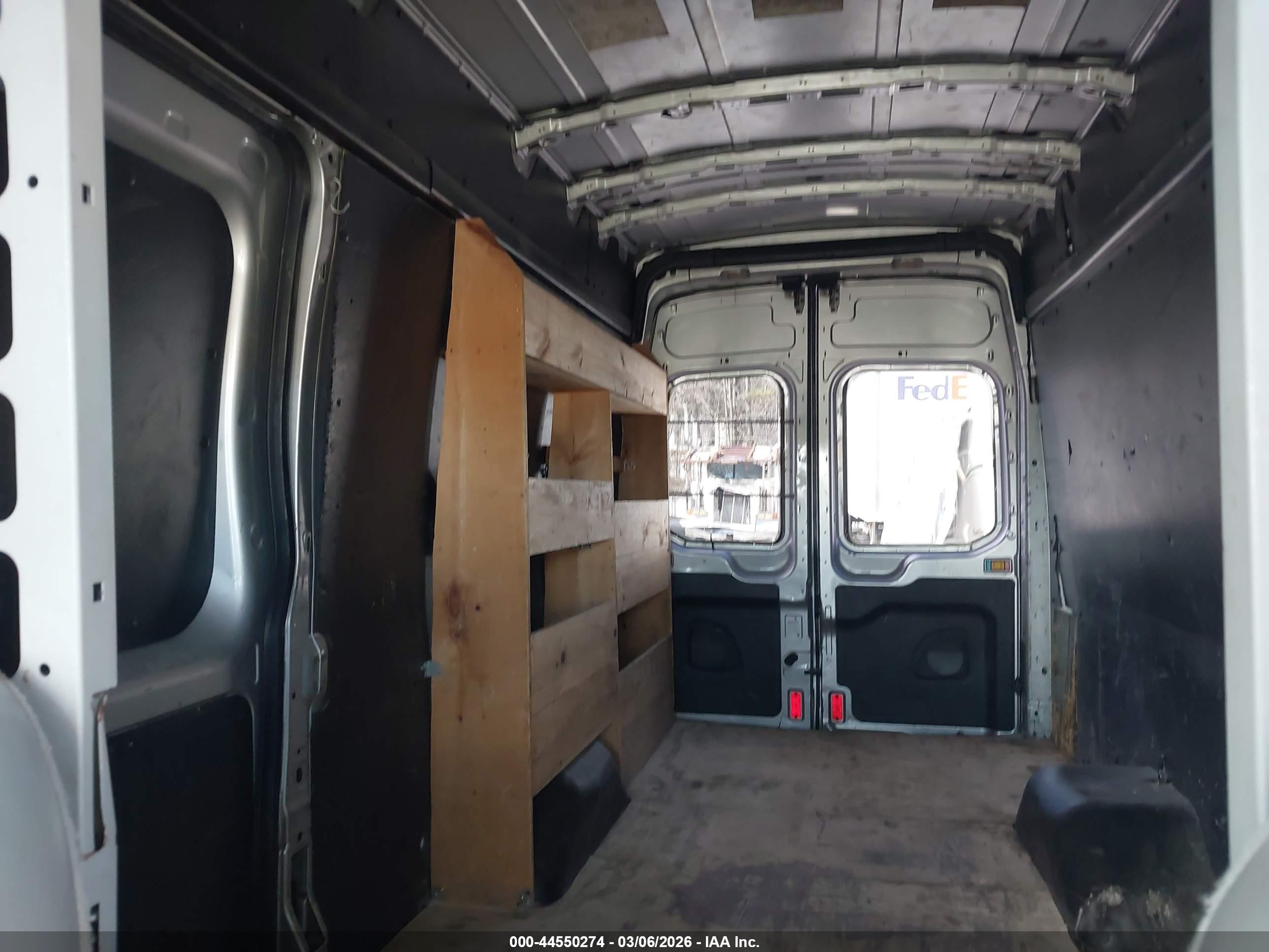 FORD TRANSIT-350 image 8