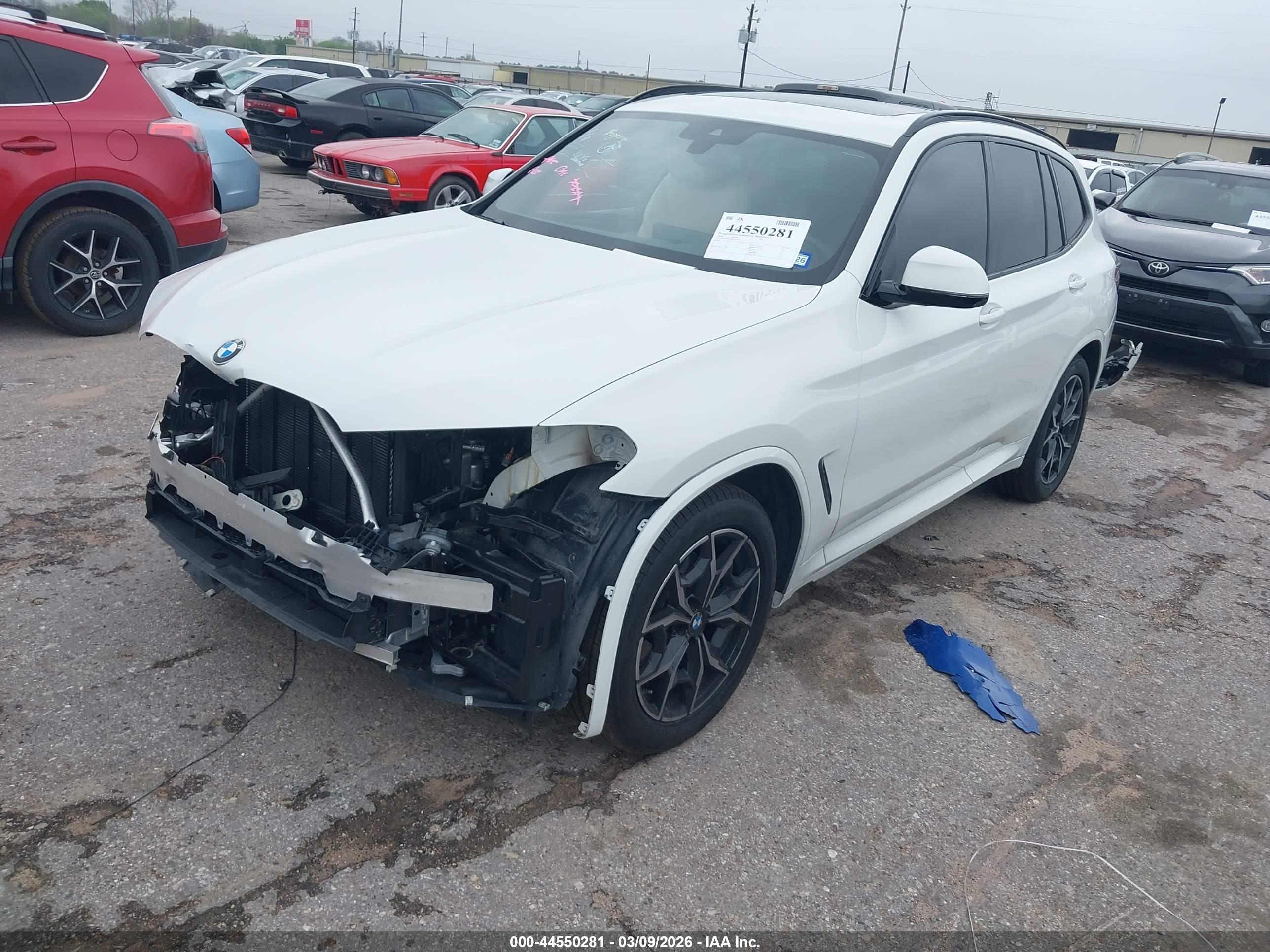 BMW X3 image 2
