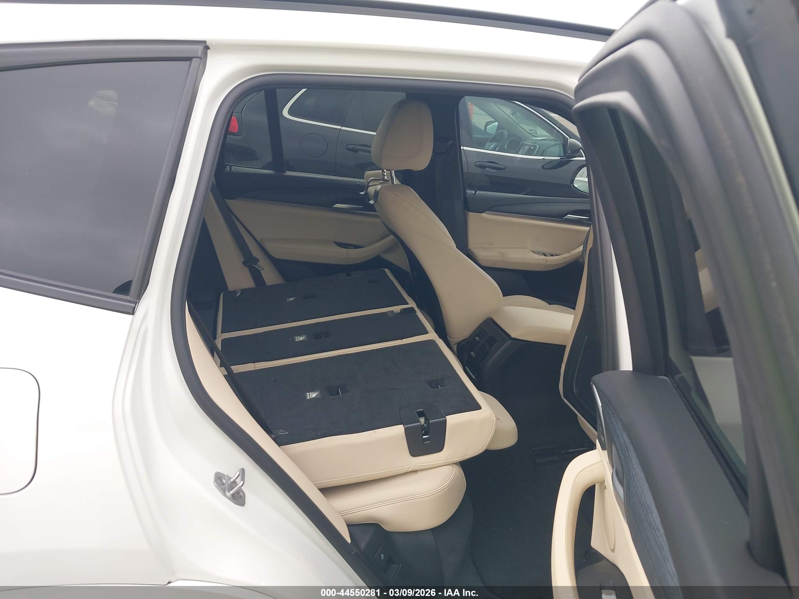 BMW X3 image 8