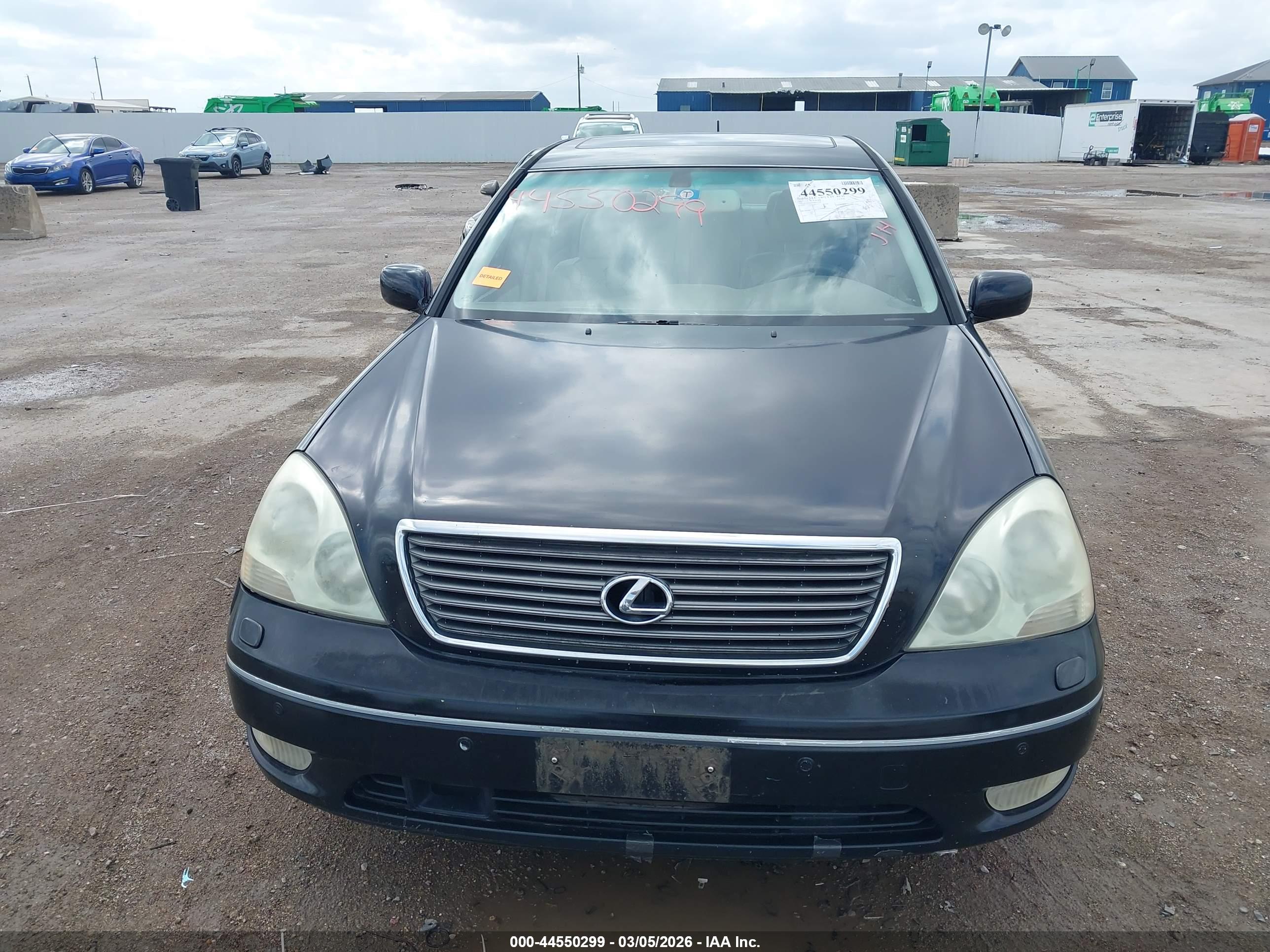 LEXUS LS image 6