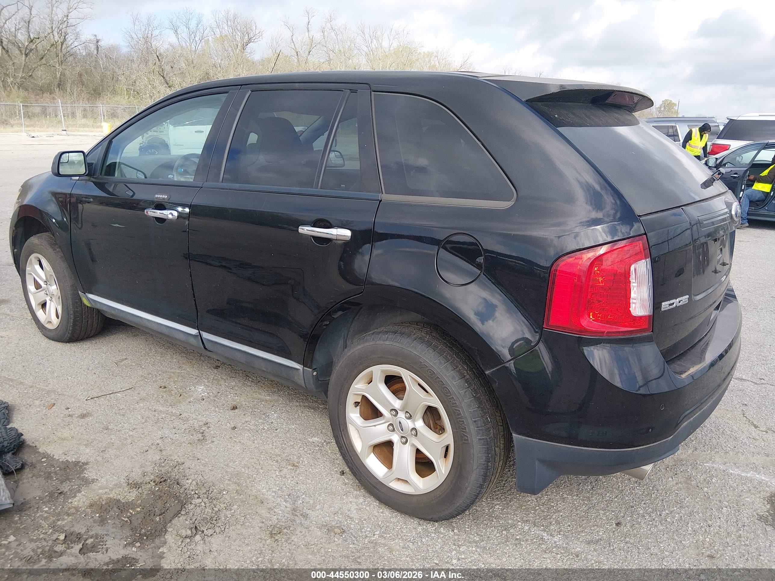 FORD EDGE image 3
