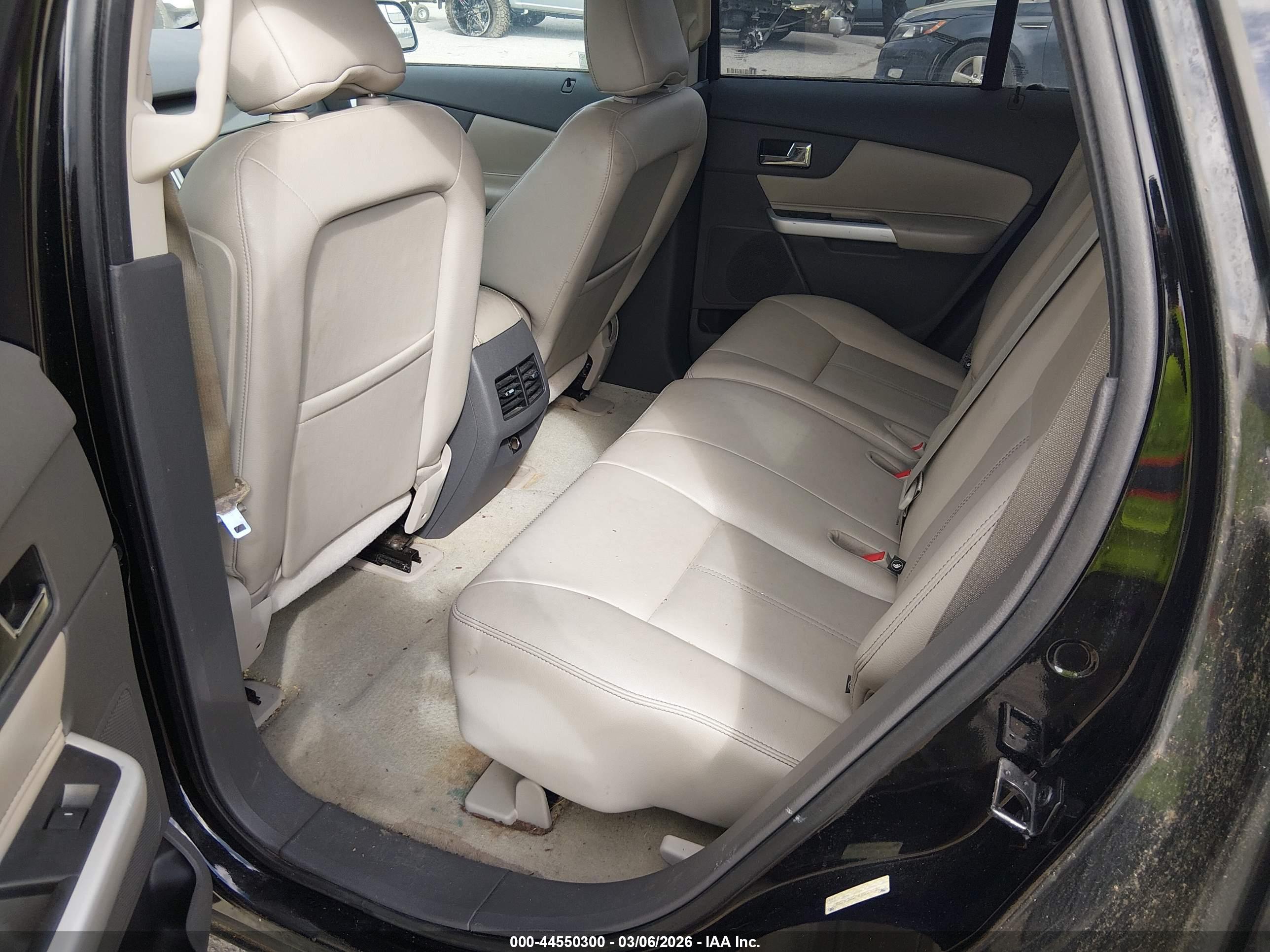 FORD EDGE image 8