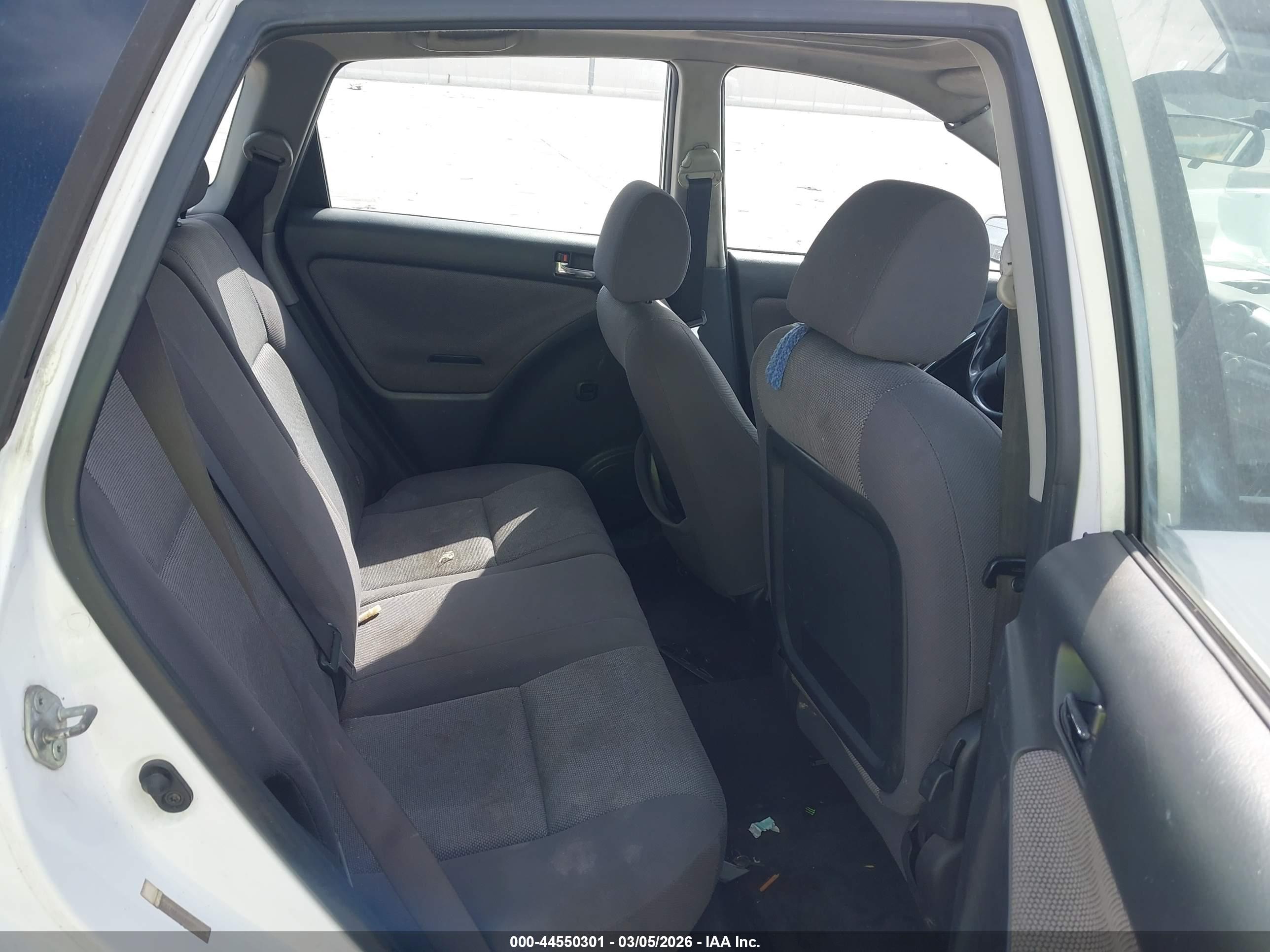 TOYOTA MATRIX image 8