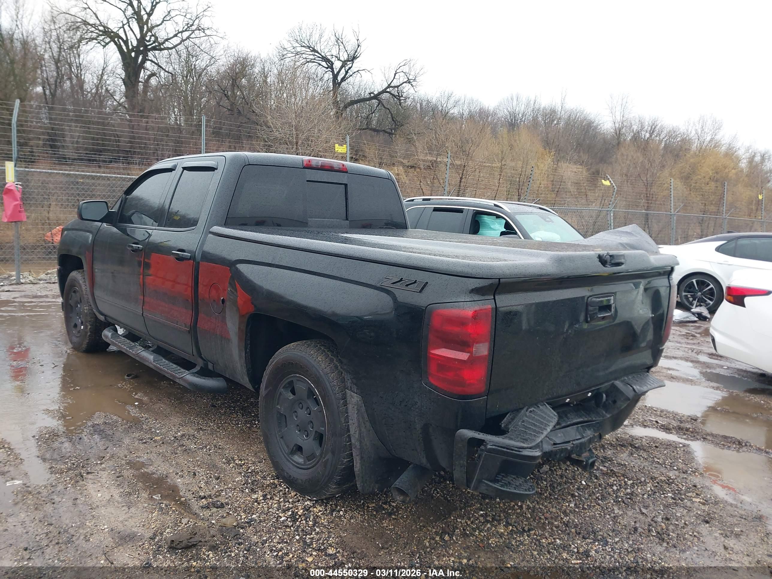 CHEVROLET SILVERADO image 3