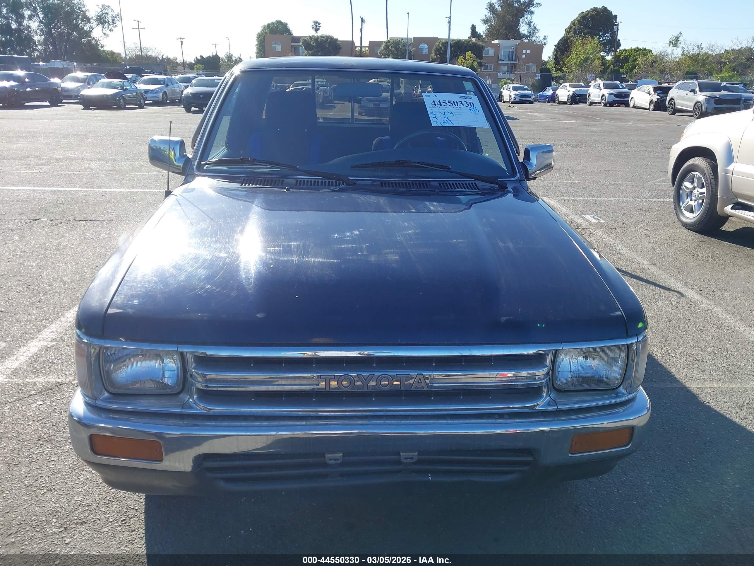 TOYOTA PICKUP image 6