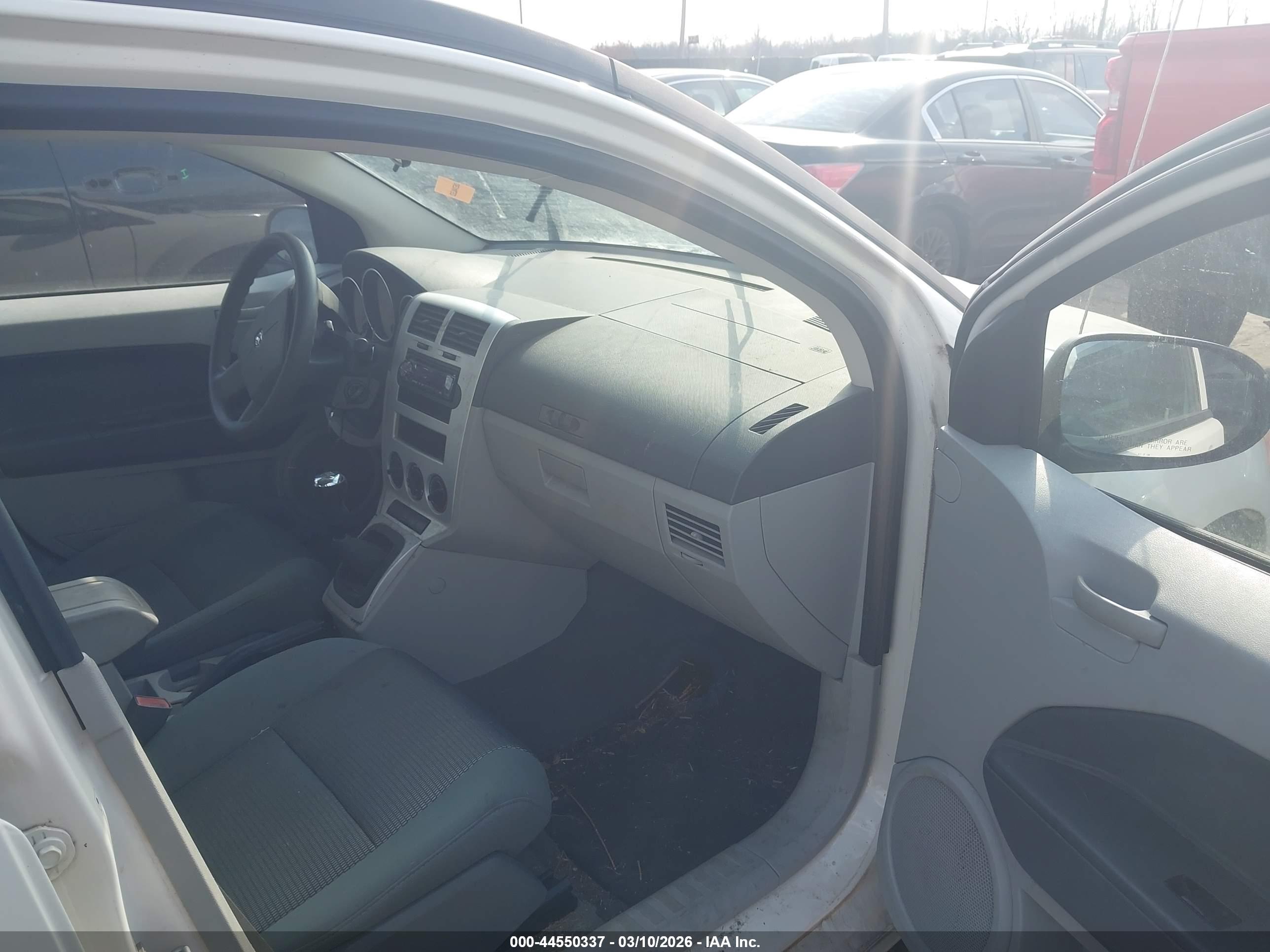 DODGE CALIBER image 5