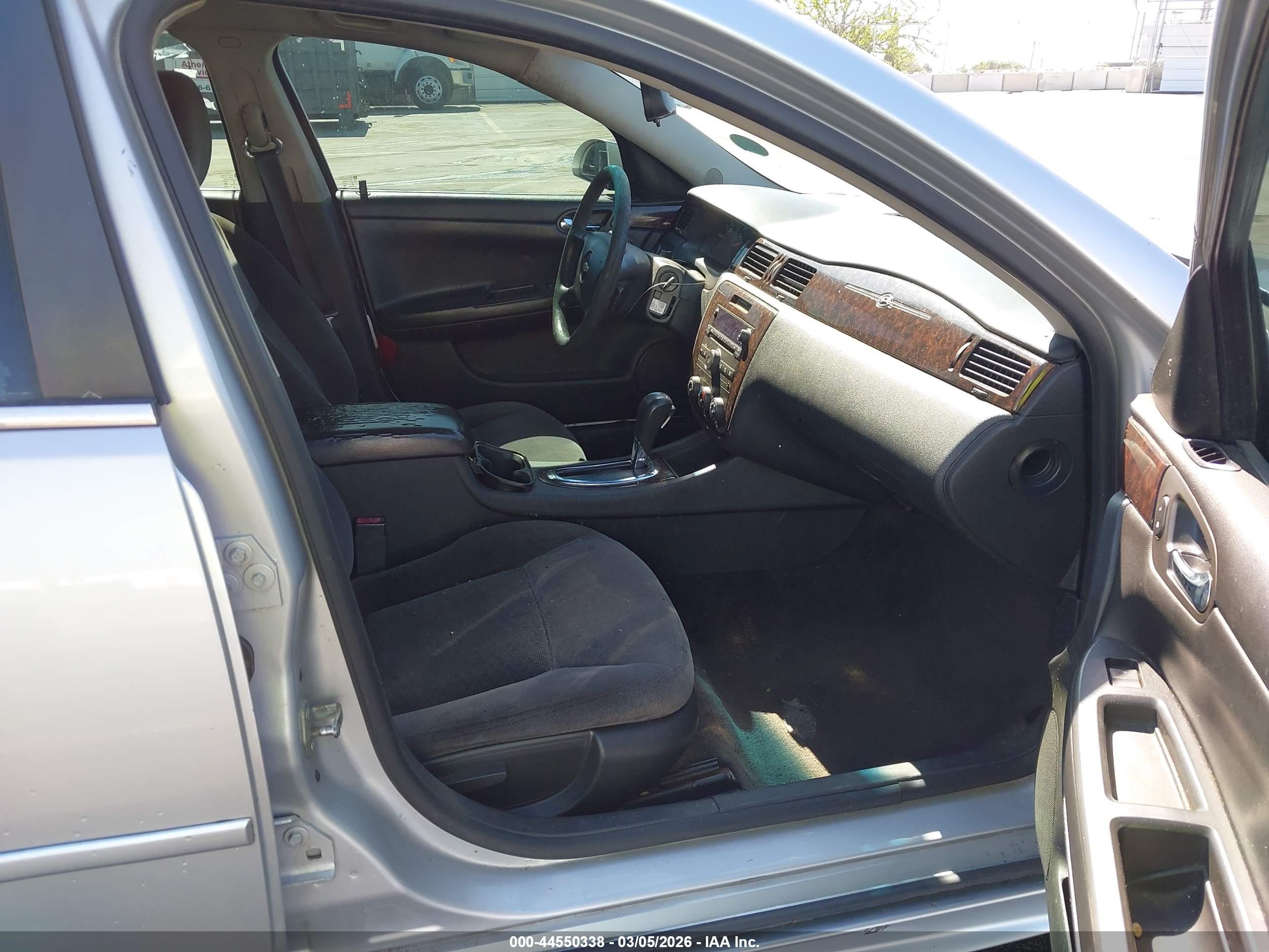 CHEVROLET IMPALA image 5