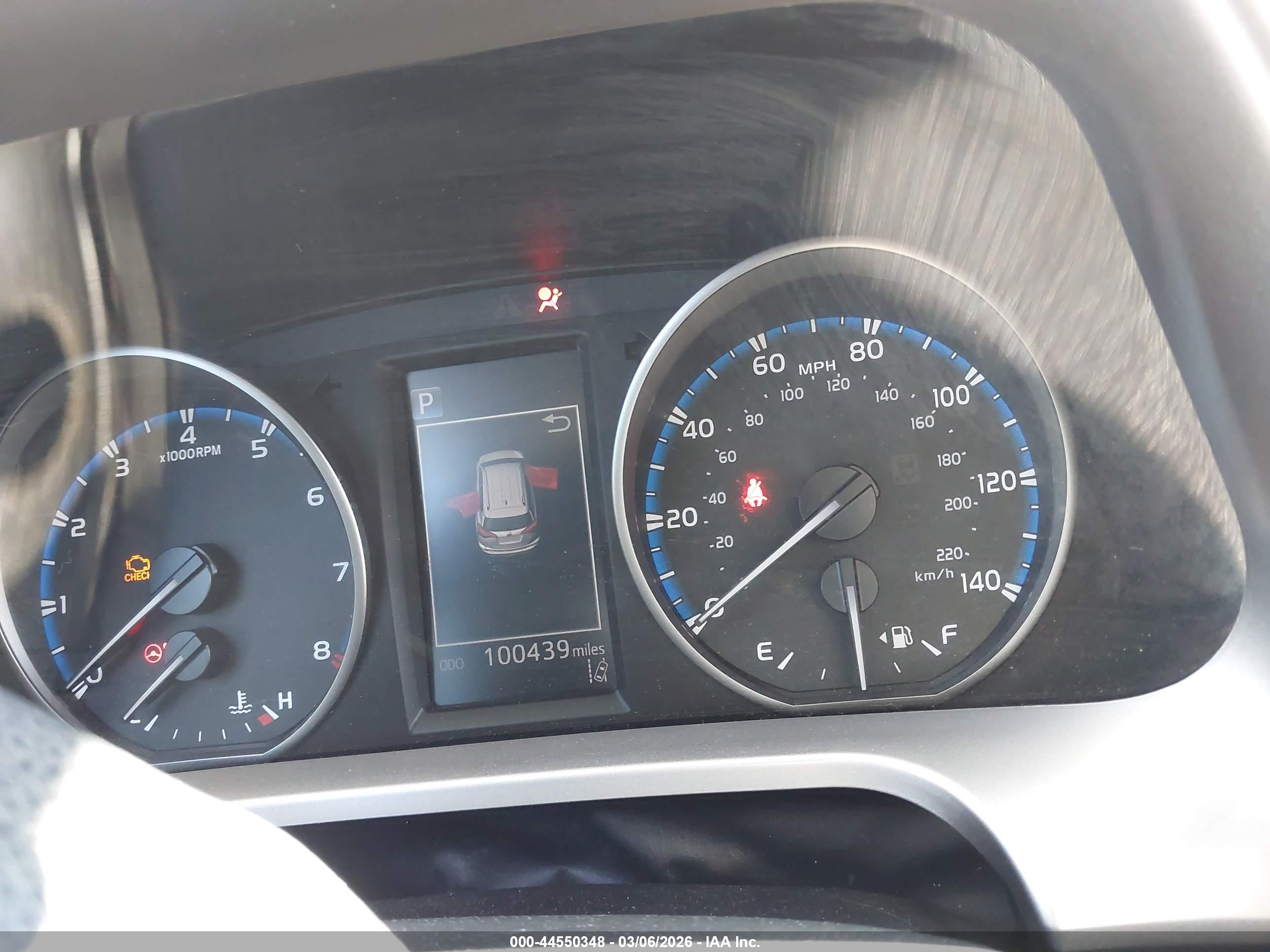 TOYOTA RAV4 image 7