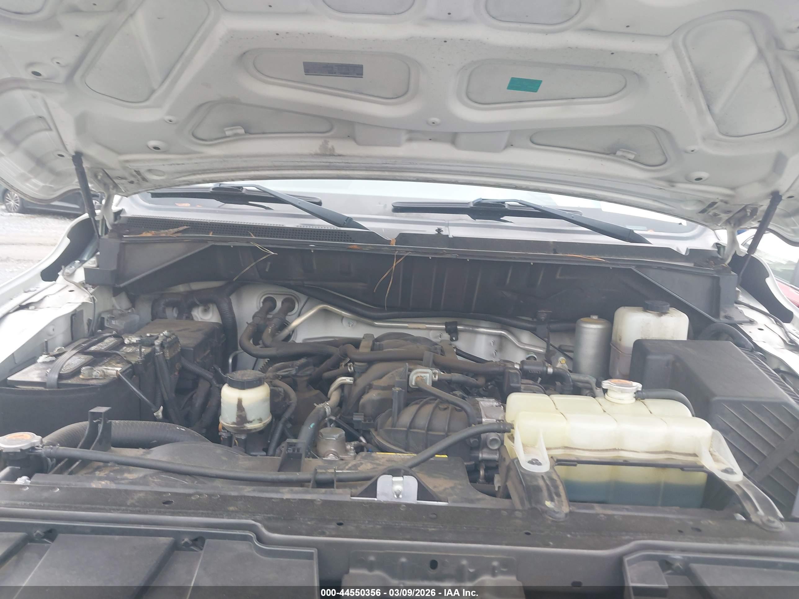 NISSAN NV image 10