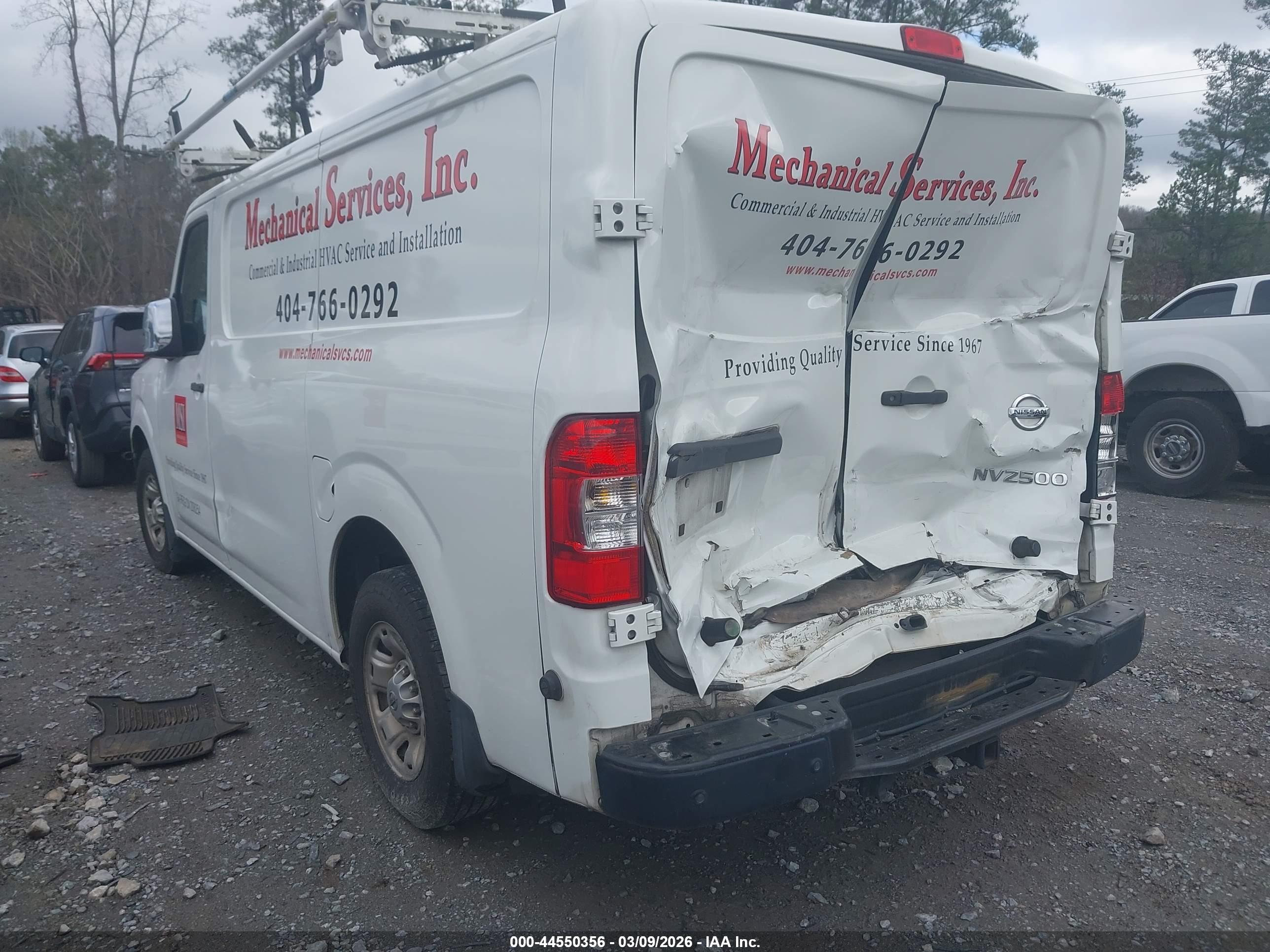 NISSAN NV image 3