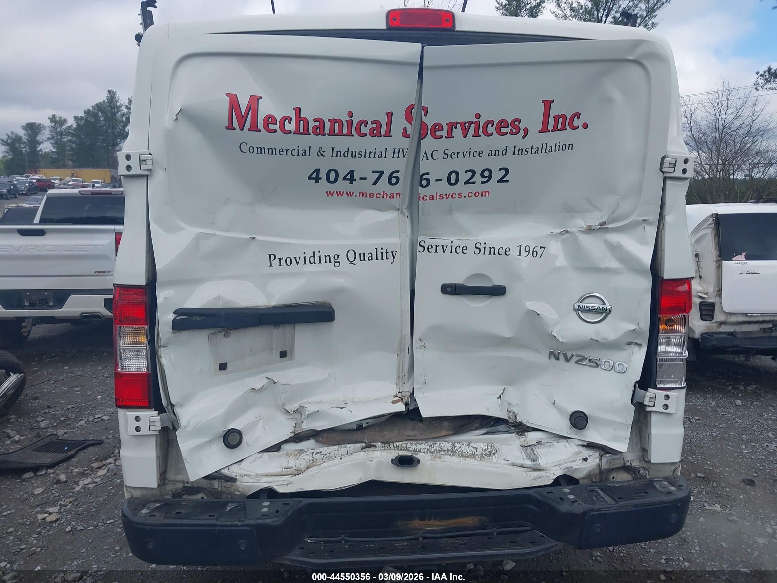 NISSAN NV image 6