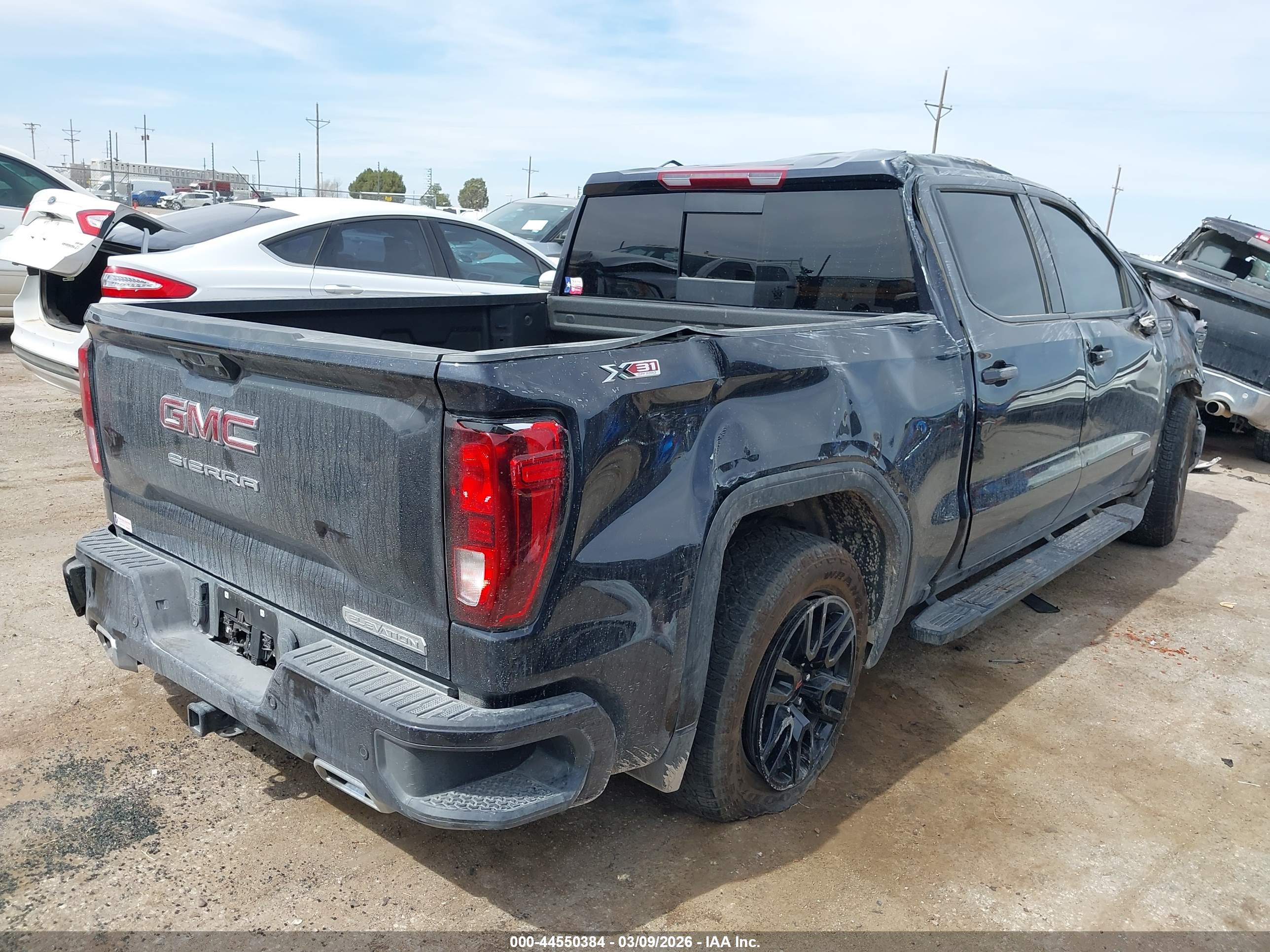 GMC SIERRA image 4