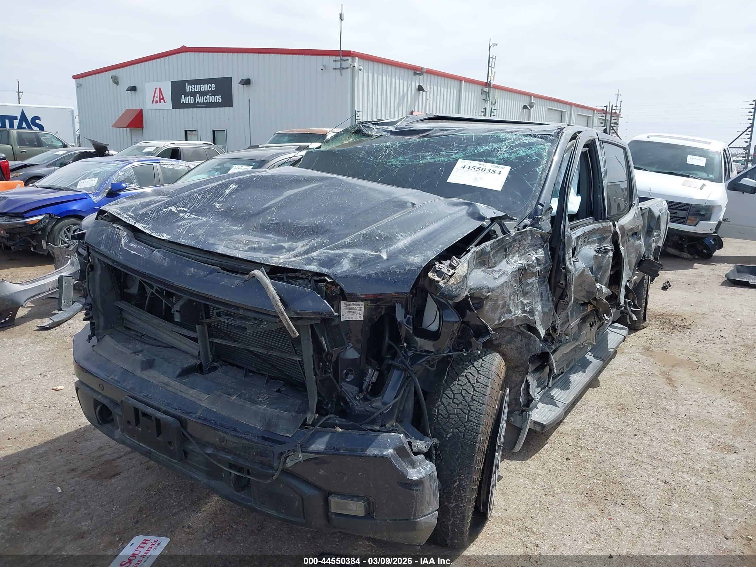 GMC SIERRA image 6