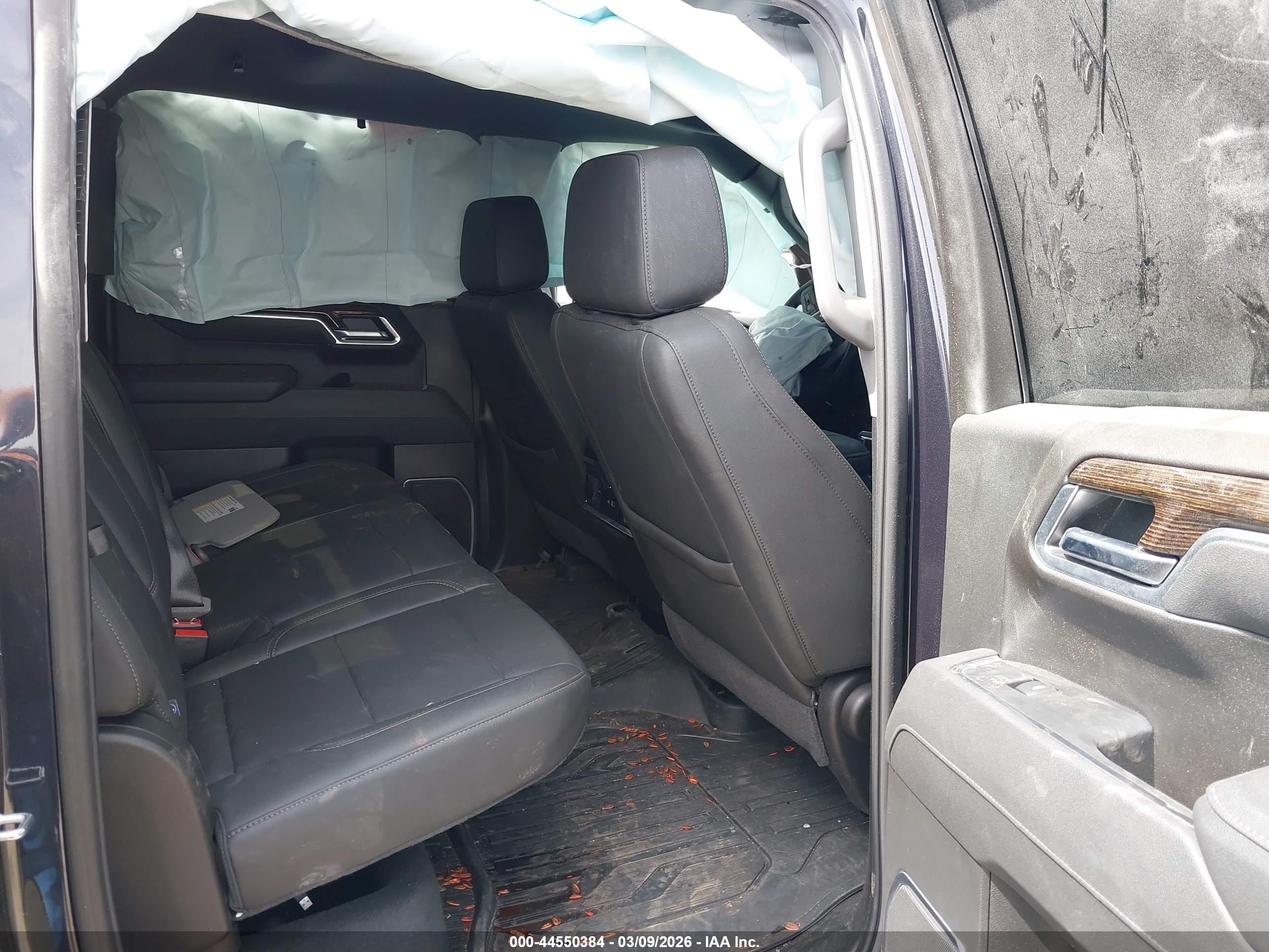 GMC SIERRA image 8
