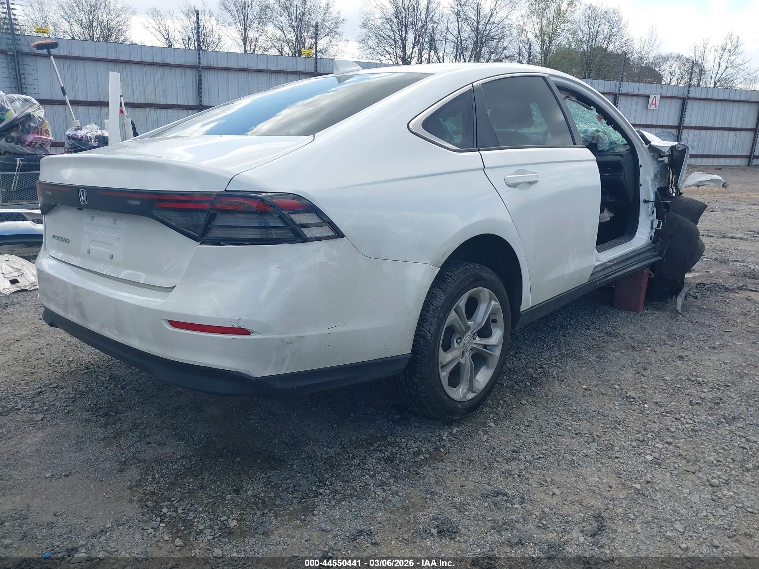 HONDA ACCORD image 4