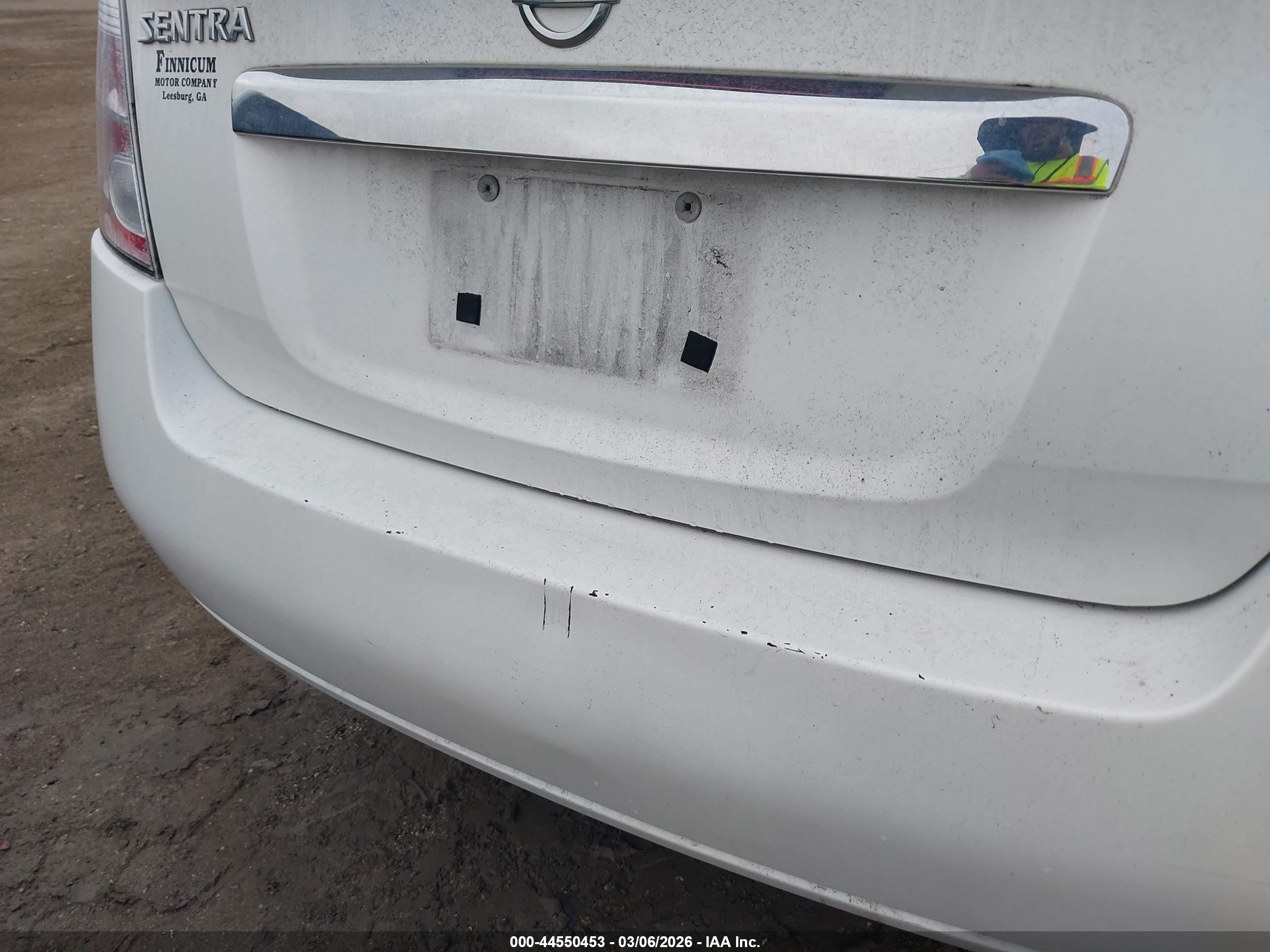 NISSAN SENTRA image 6