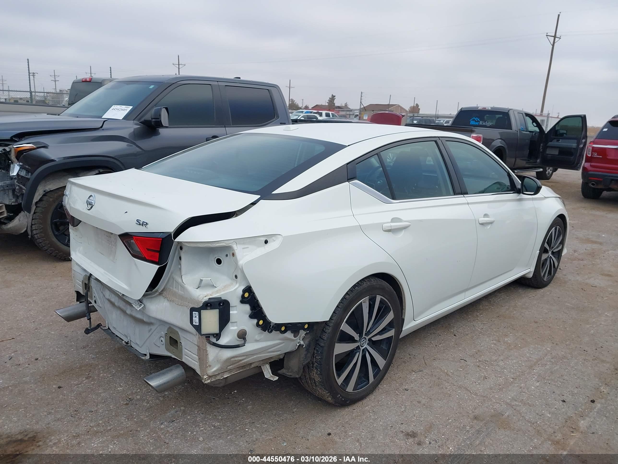 NISSAN ALTIMA image 4
