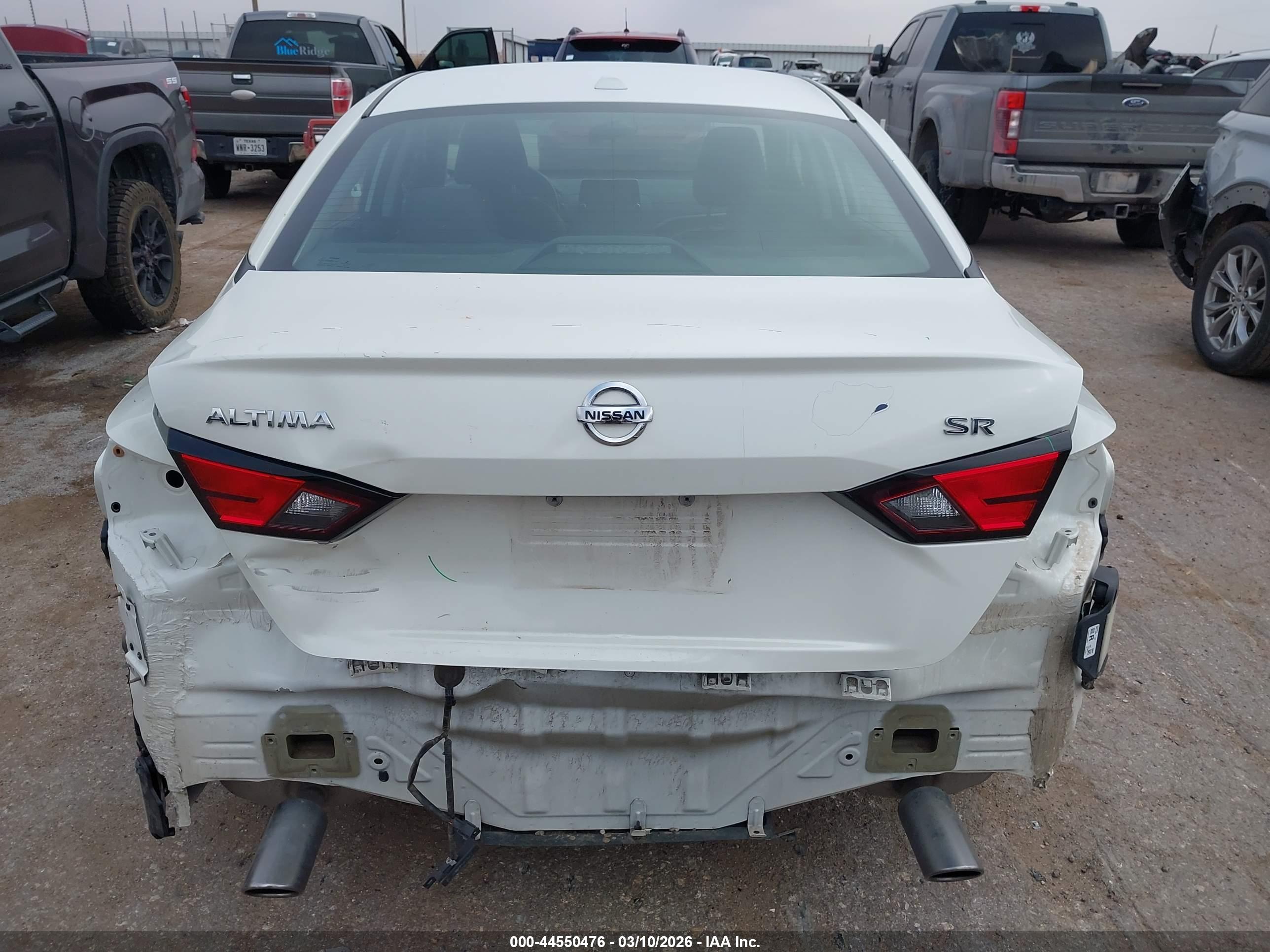 NISSAN ALTIMA image 6