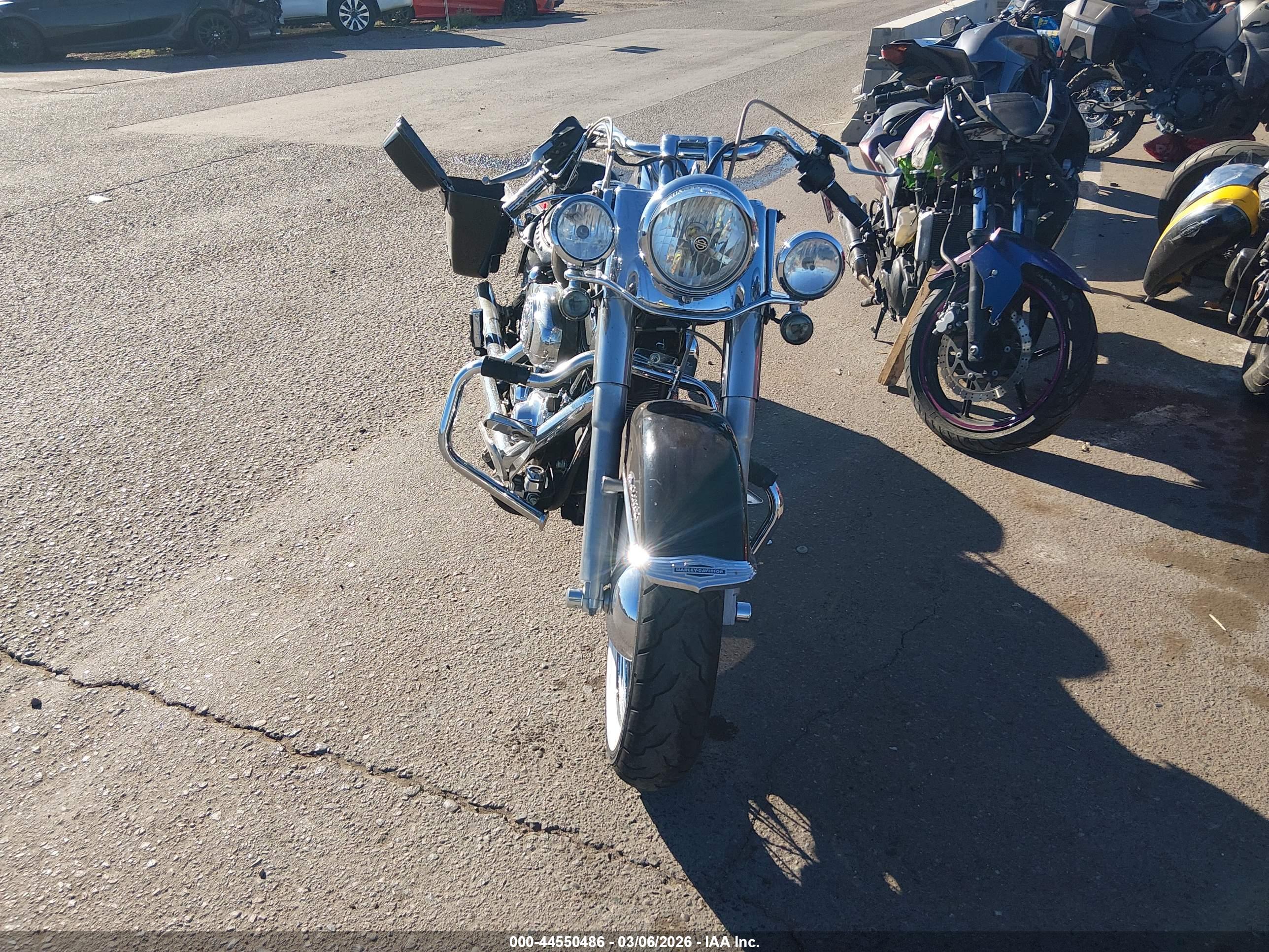HARLEY-DAVIDSON FLSTN image 5