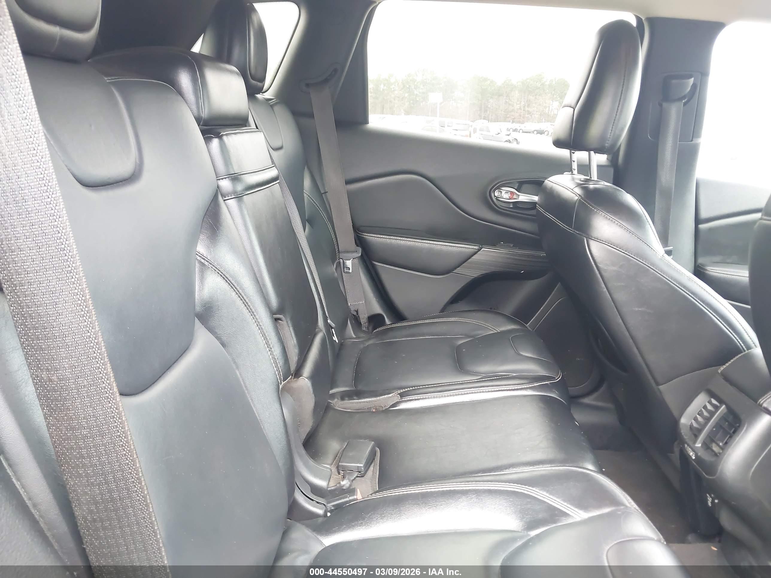 JEEP CHEROKEE image 8