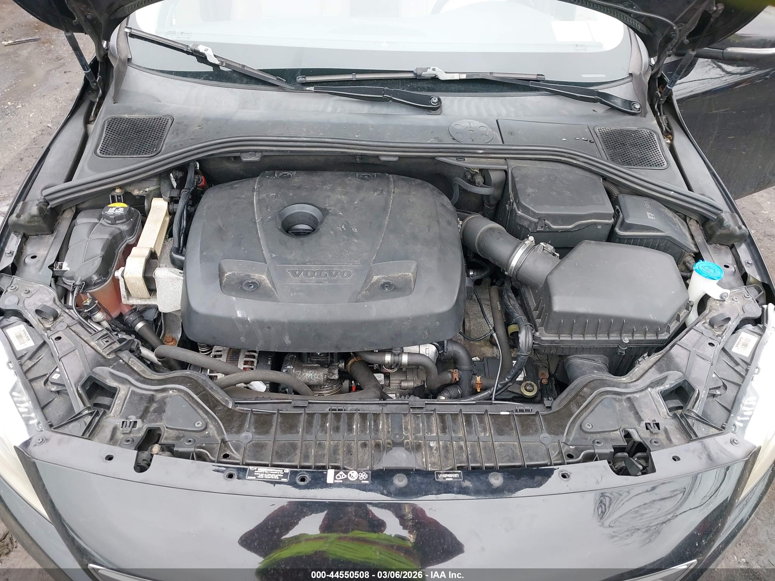 VOLVO S60 image 10