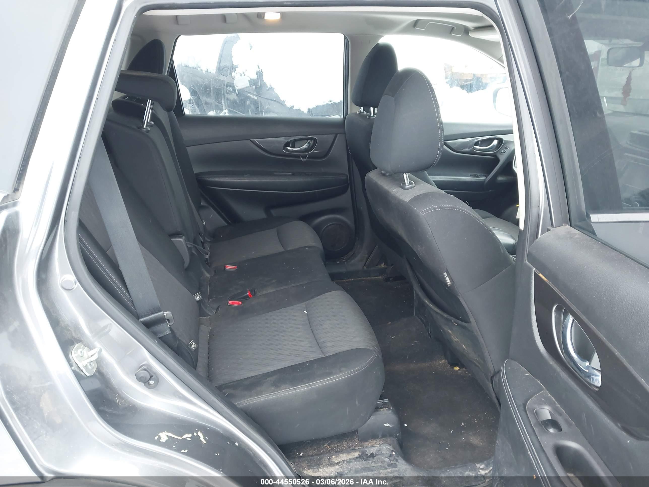 NISSAN ROGUE image 8