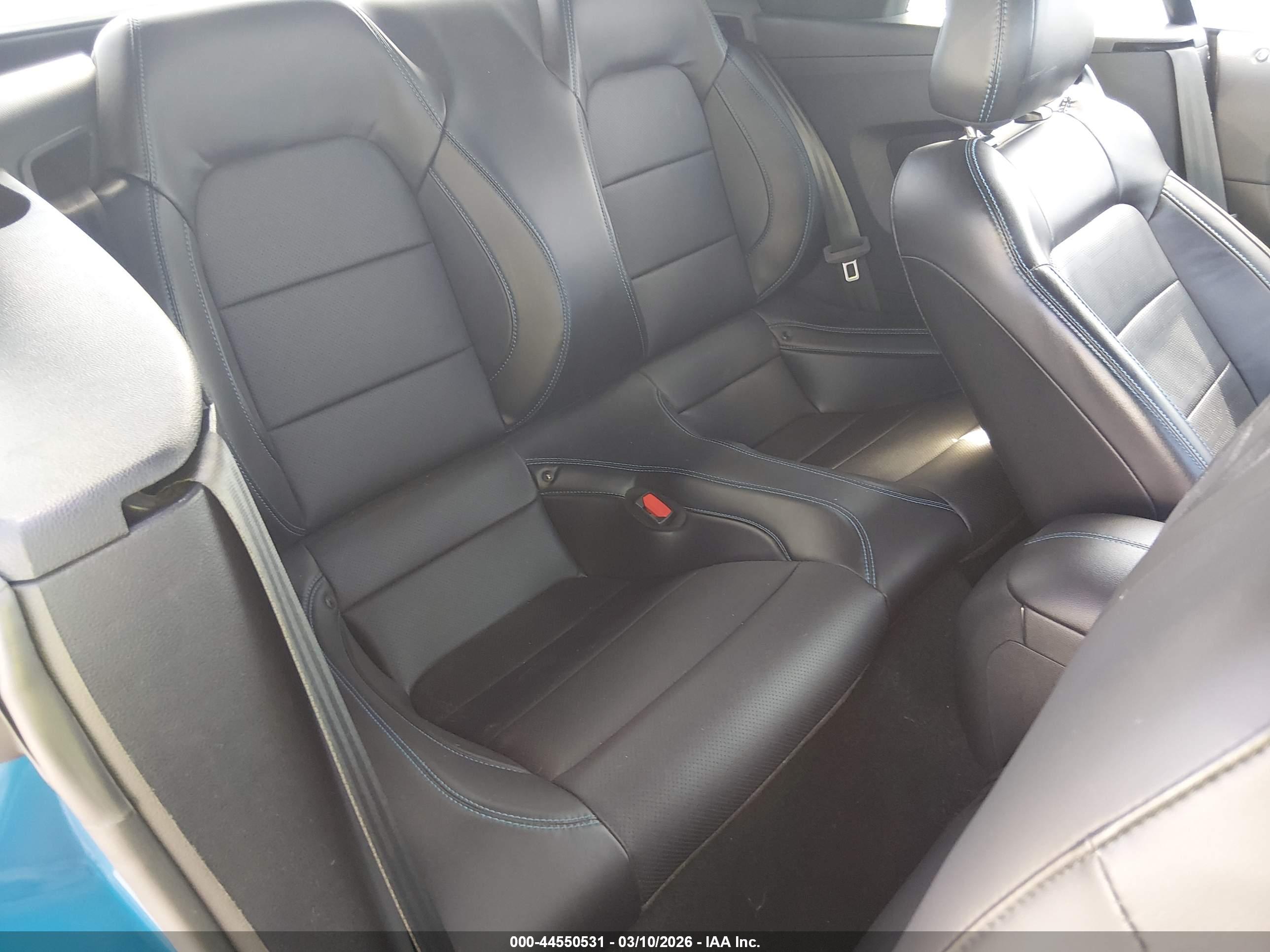 FORD MUSTANG image 8