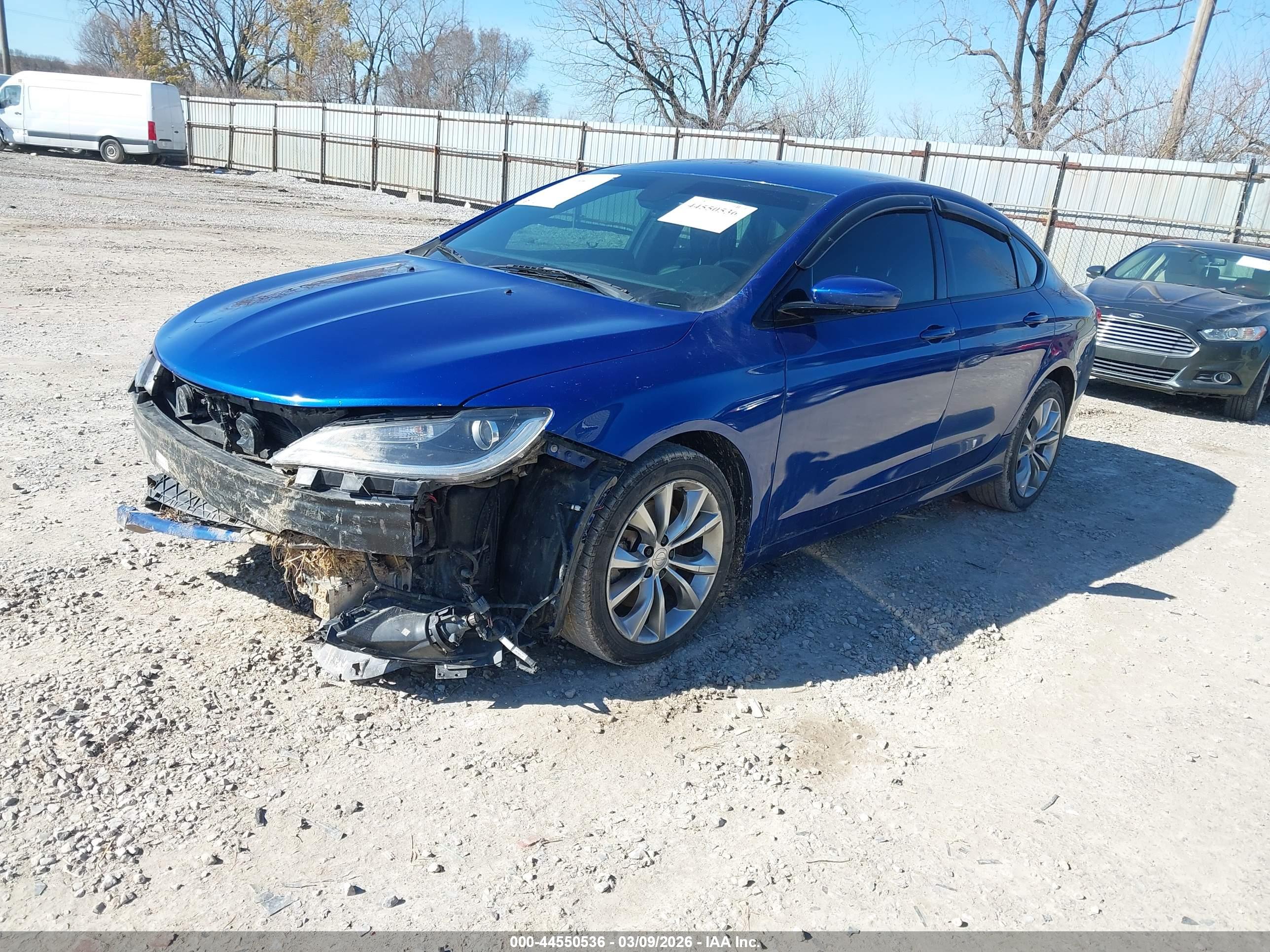 CHRYSLER 200 image 2