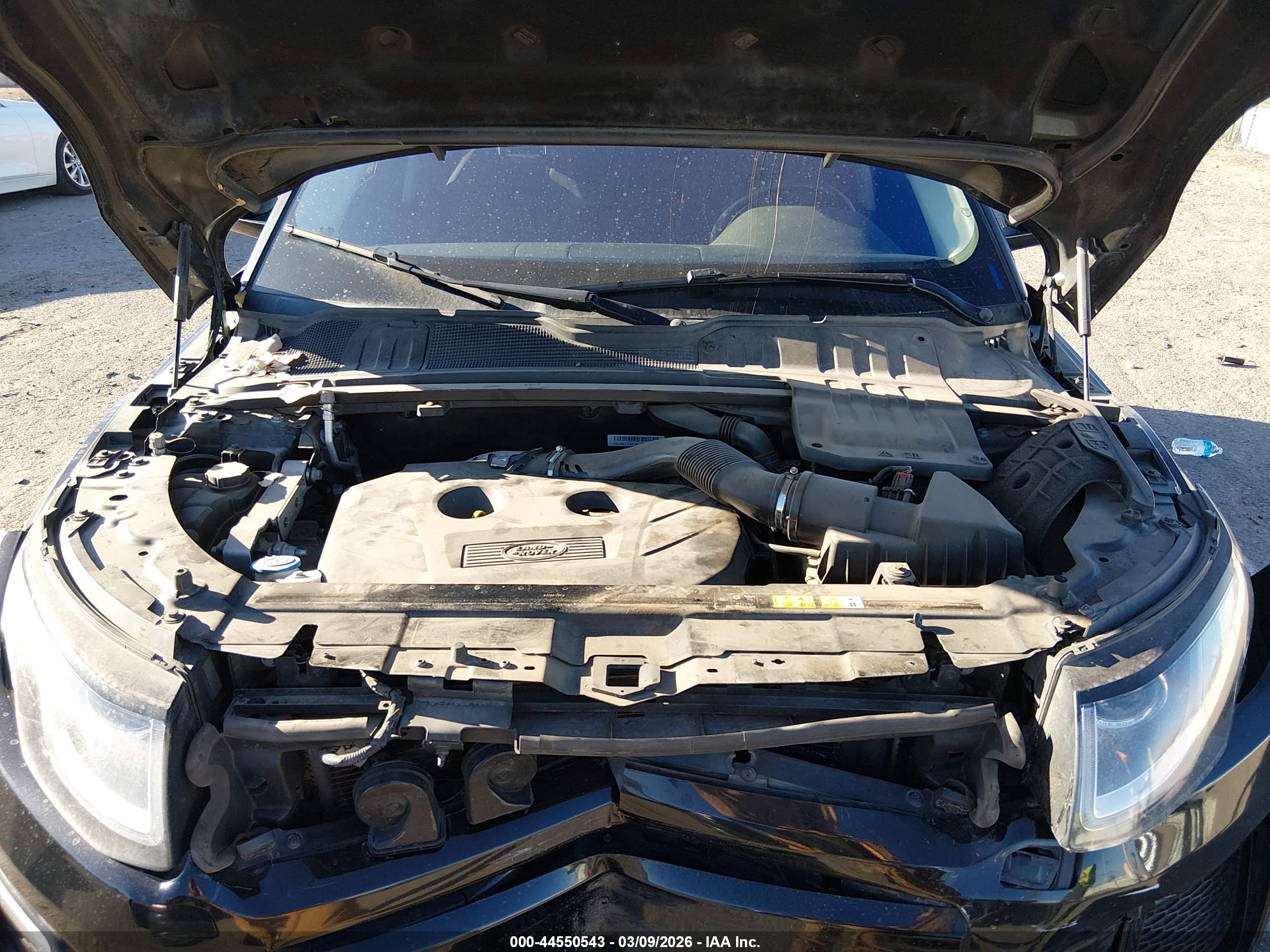 LAND ROVER image 10