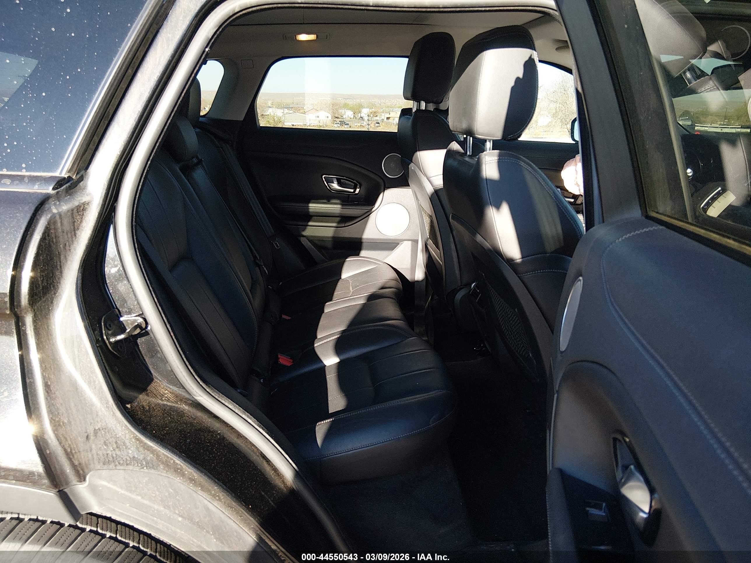 LAND ROVER image 8