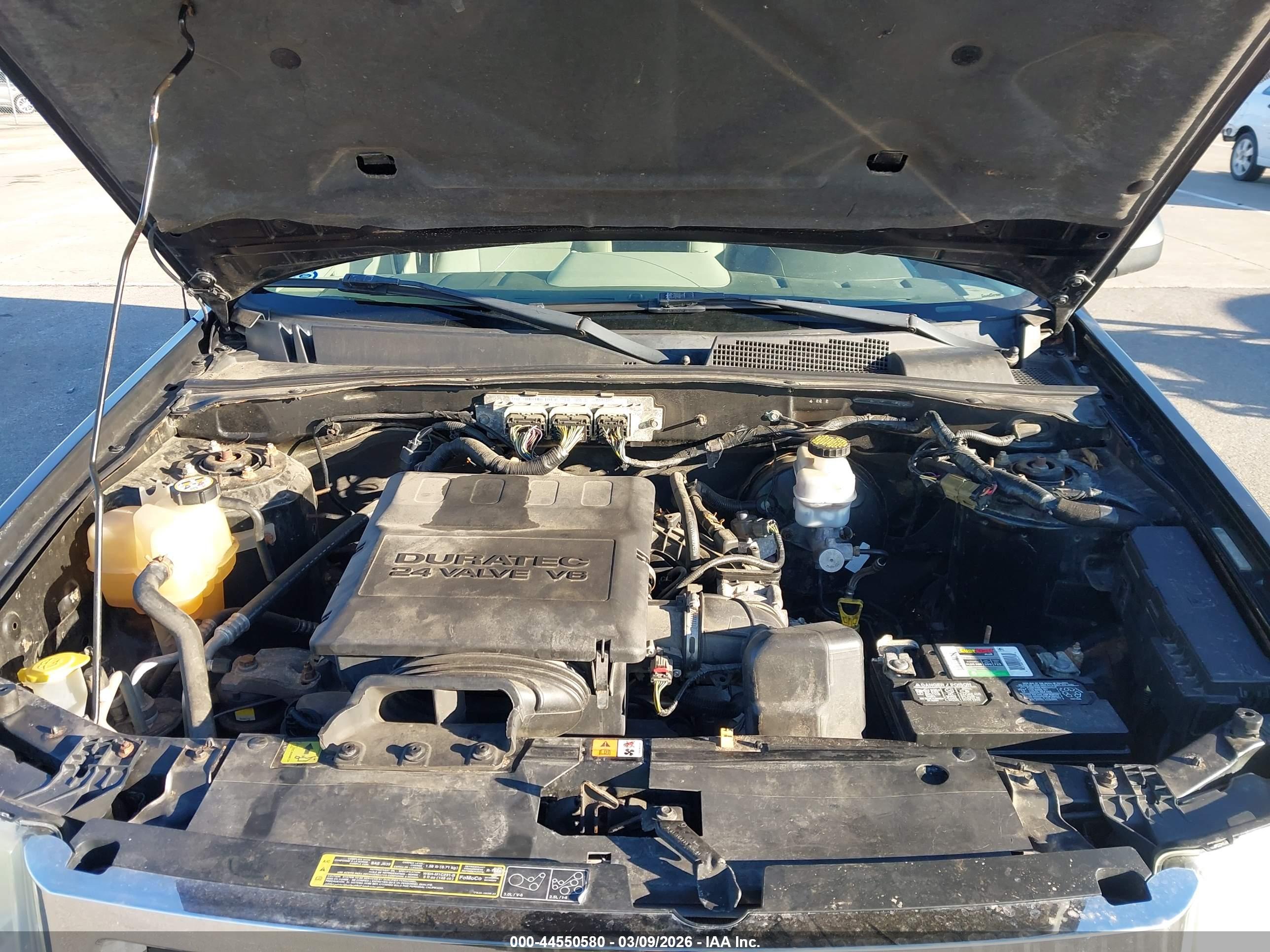 FORD ESCAPE image 10