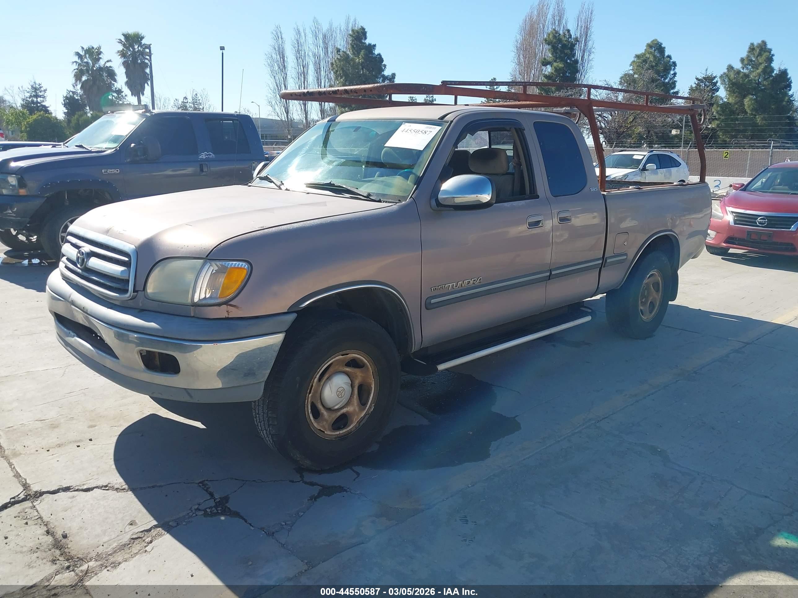 TOYOTA TUNDRA image 2