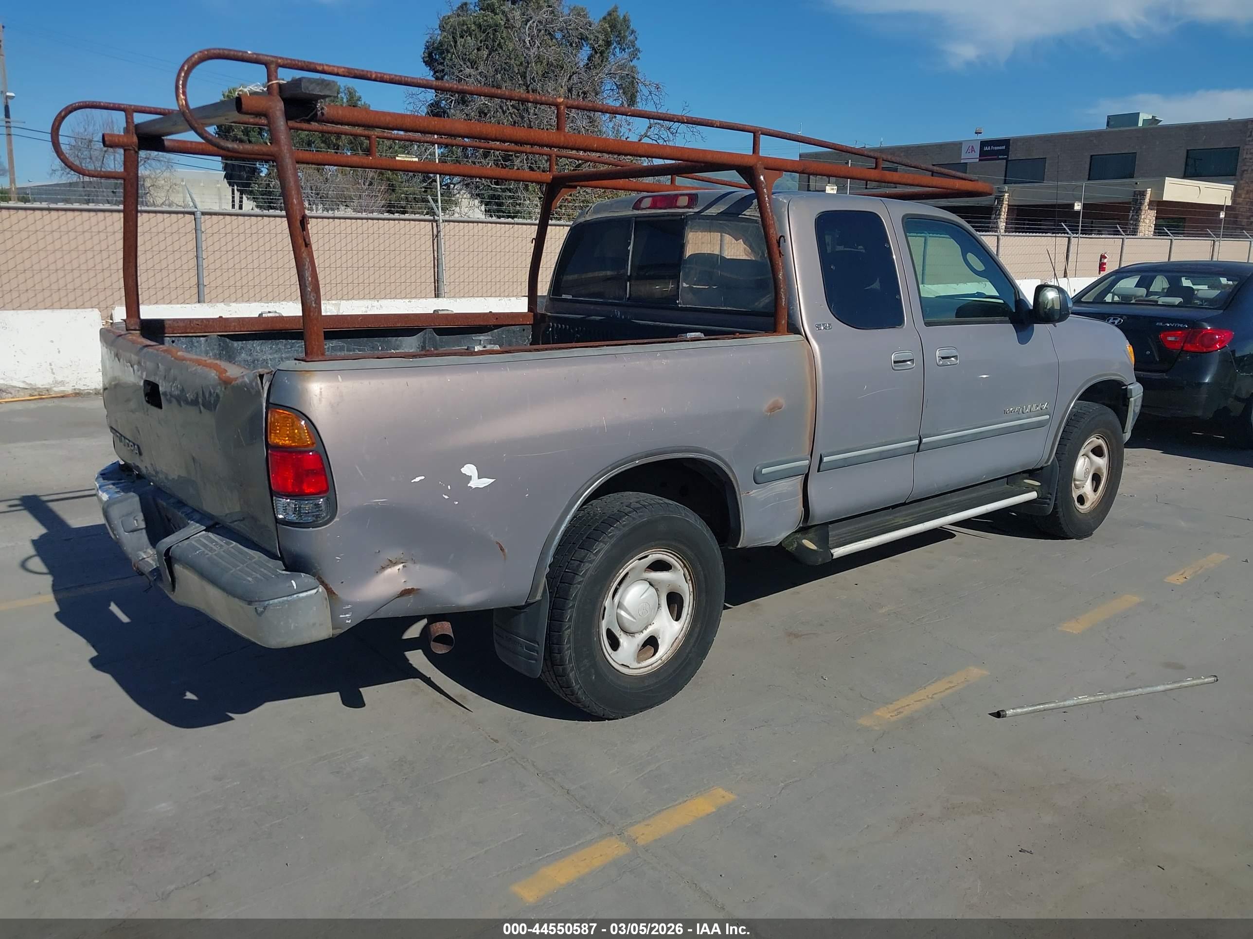 TOYOTA TUNDRA image 4