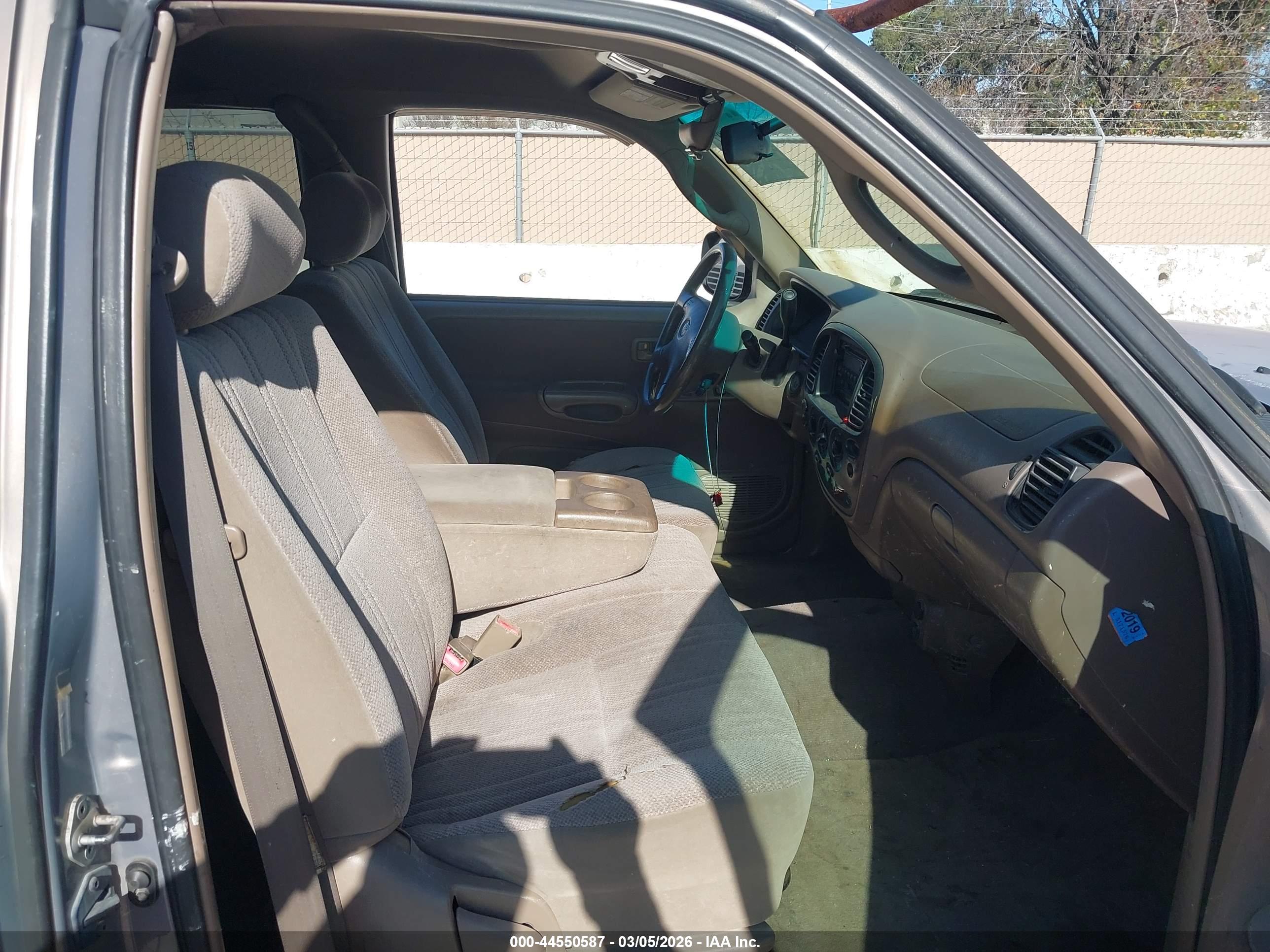 TOYOTA TUNDRA image 5