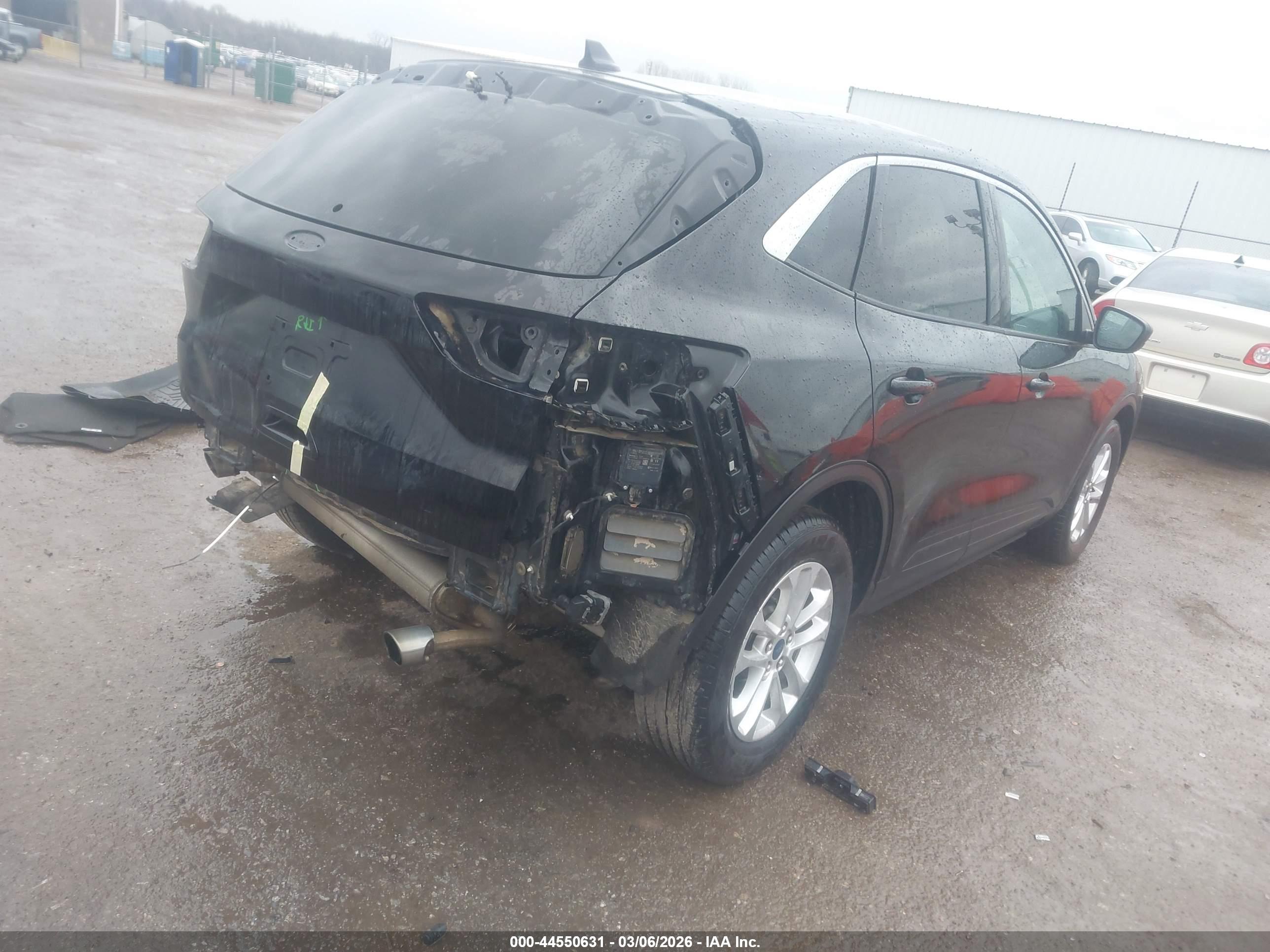 FORD ESCAPE image 4