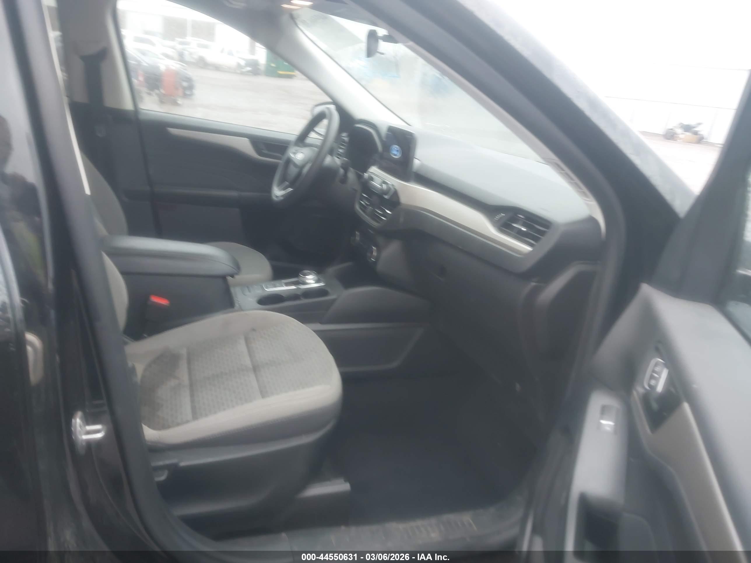 FORD ESCAPE image 5