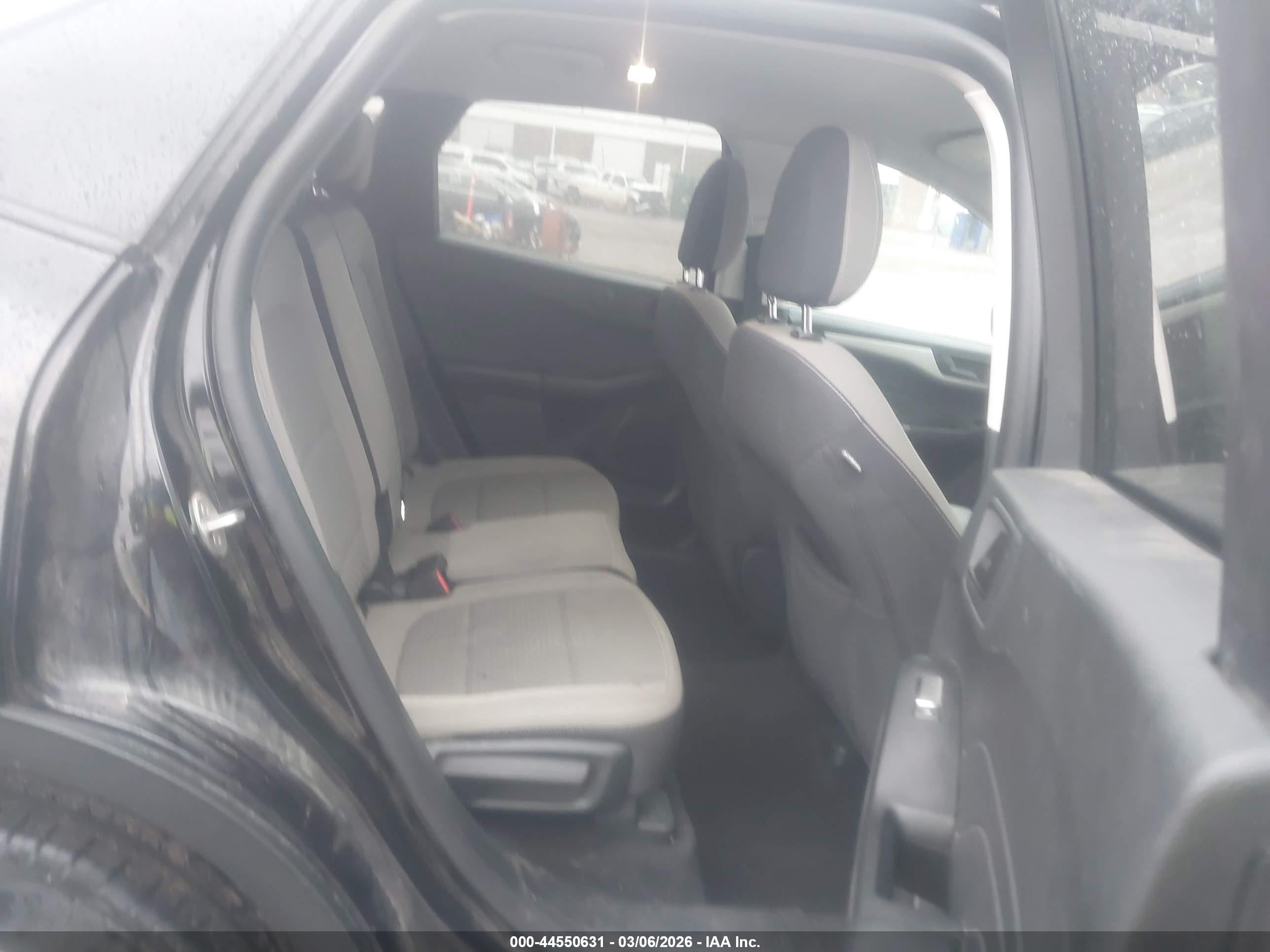 FORD ESCAPE image 8
