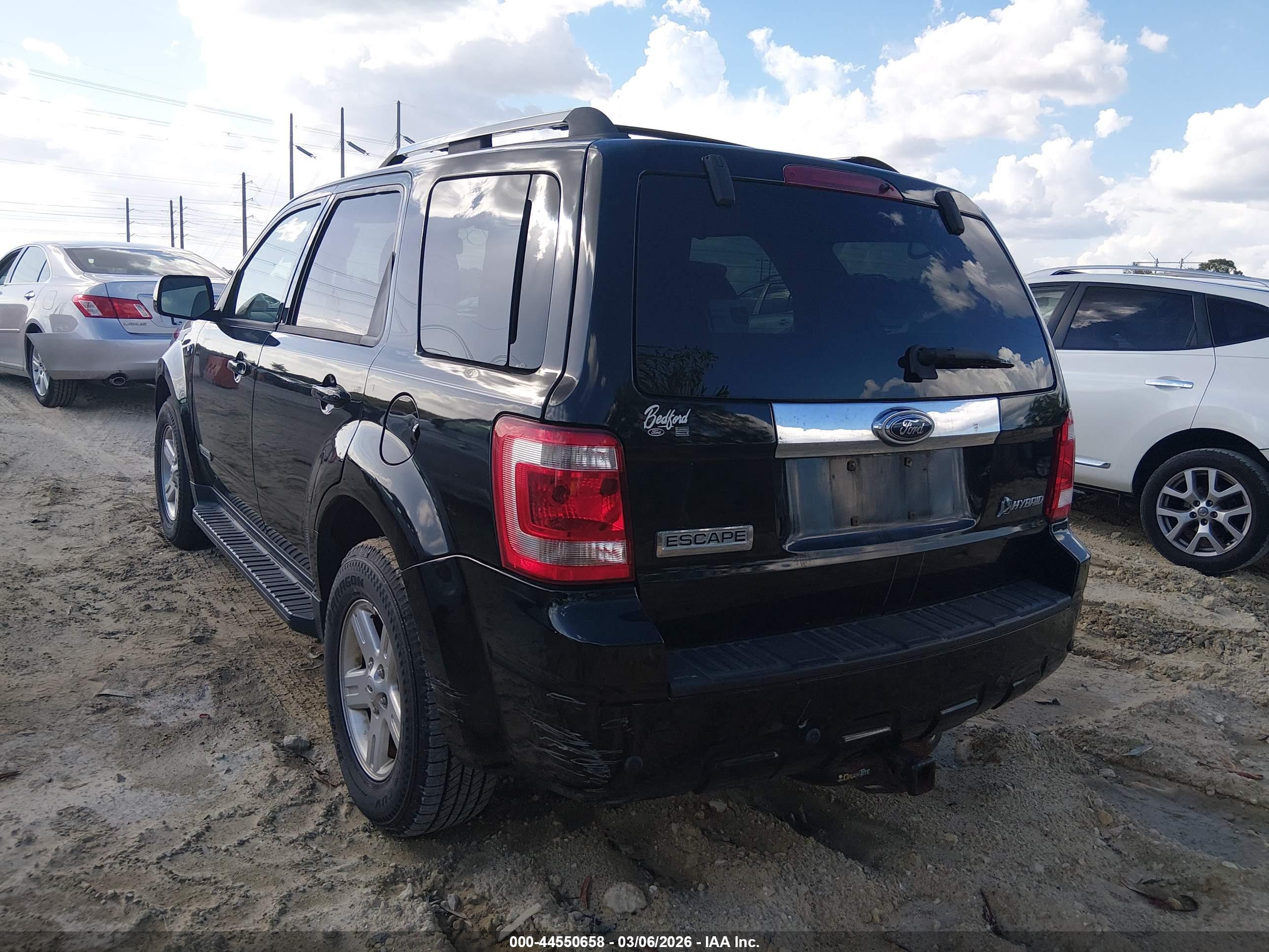 FORD ESCAPE image 6