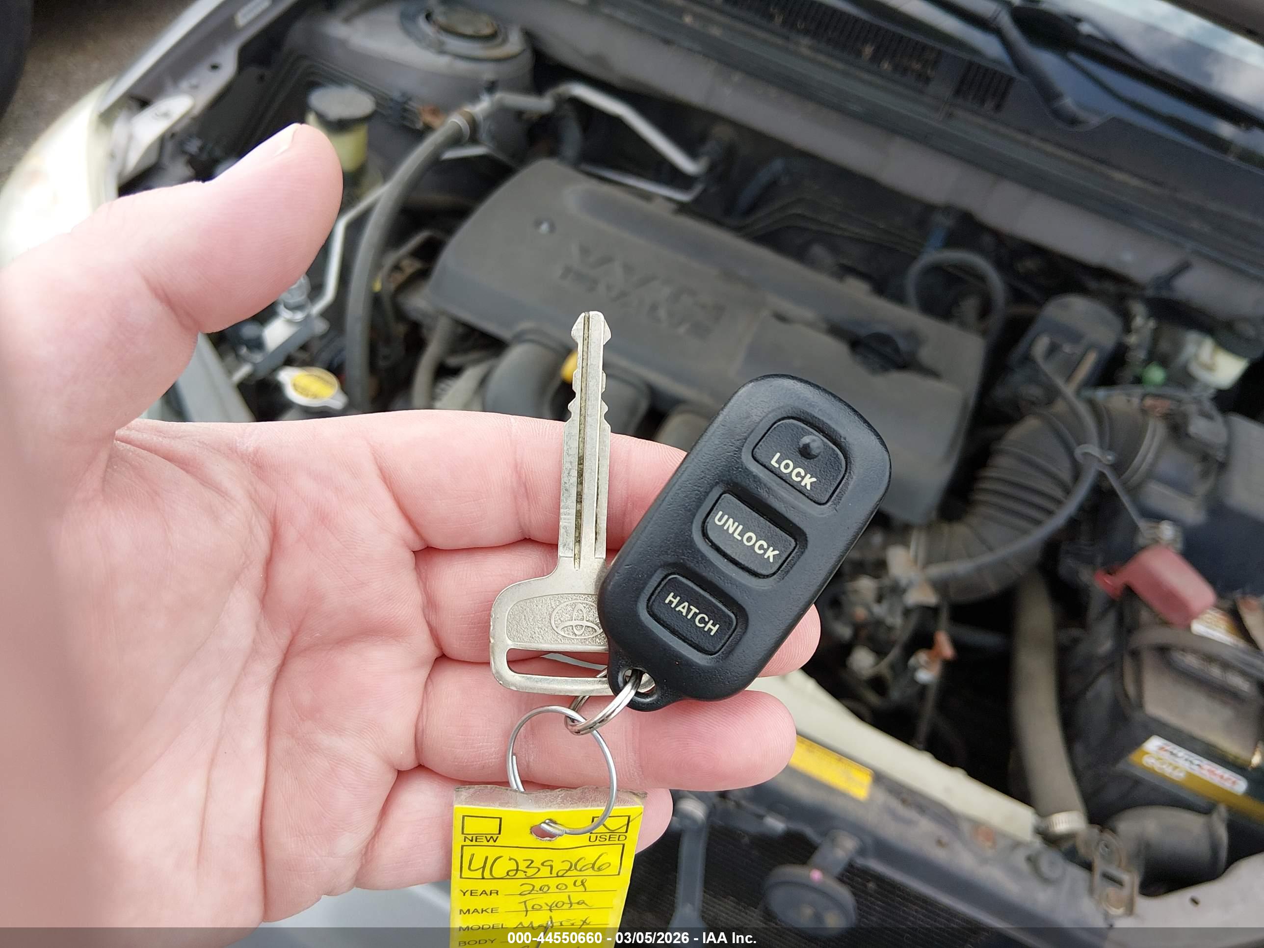 TOYOTA MATRIX image 11