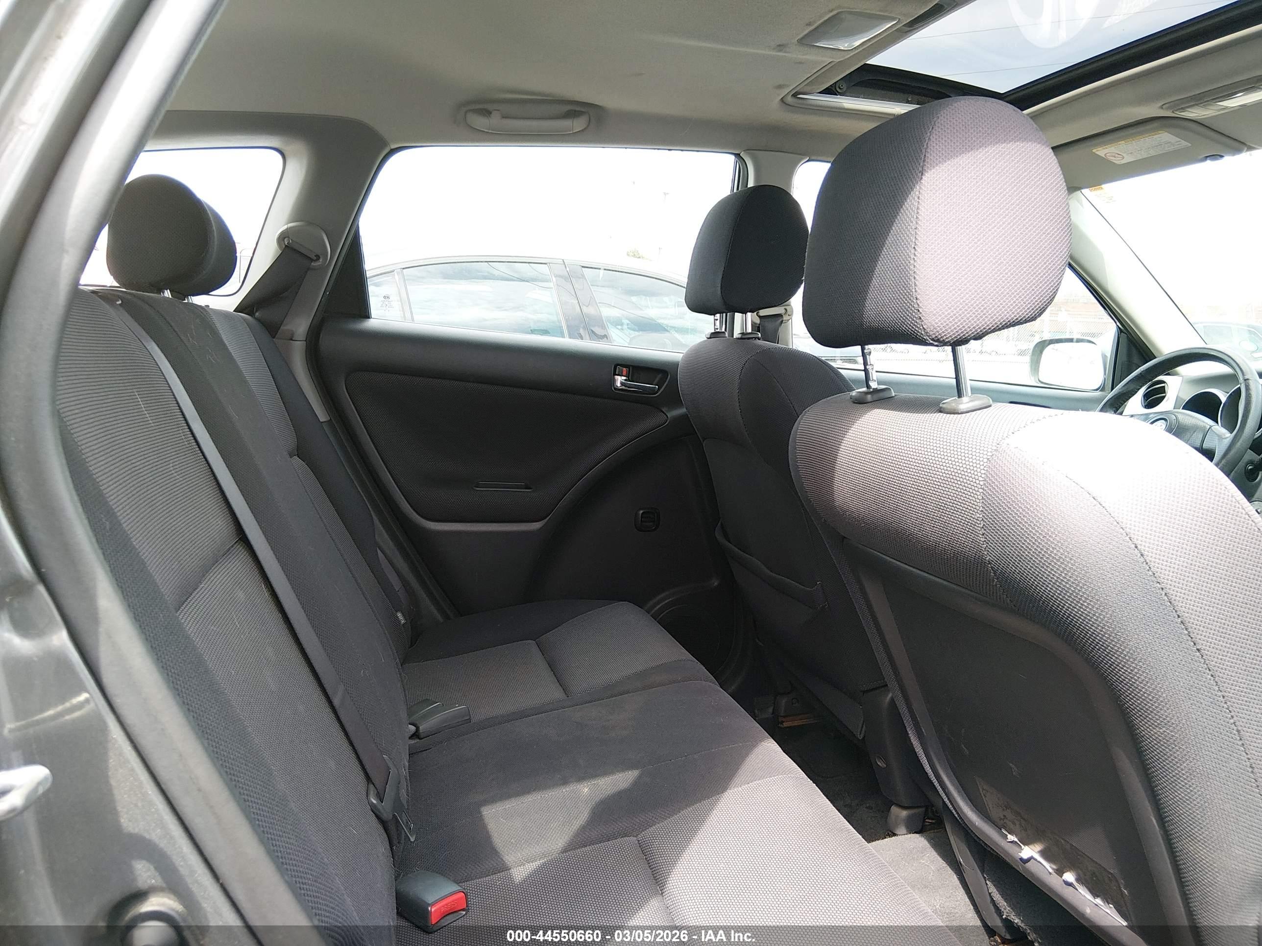 TOYOTA MATRIX image 8