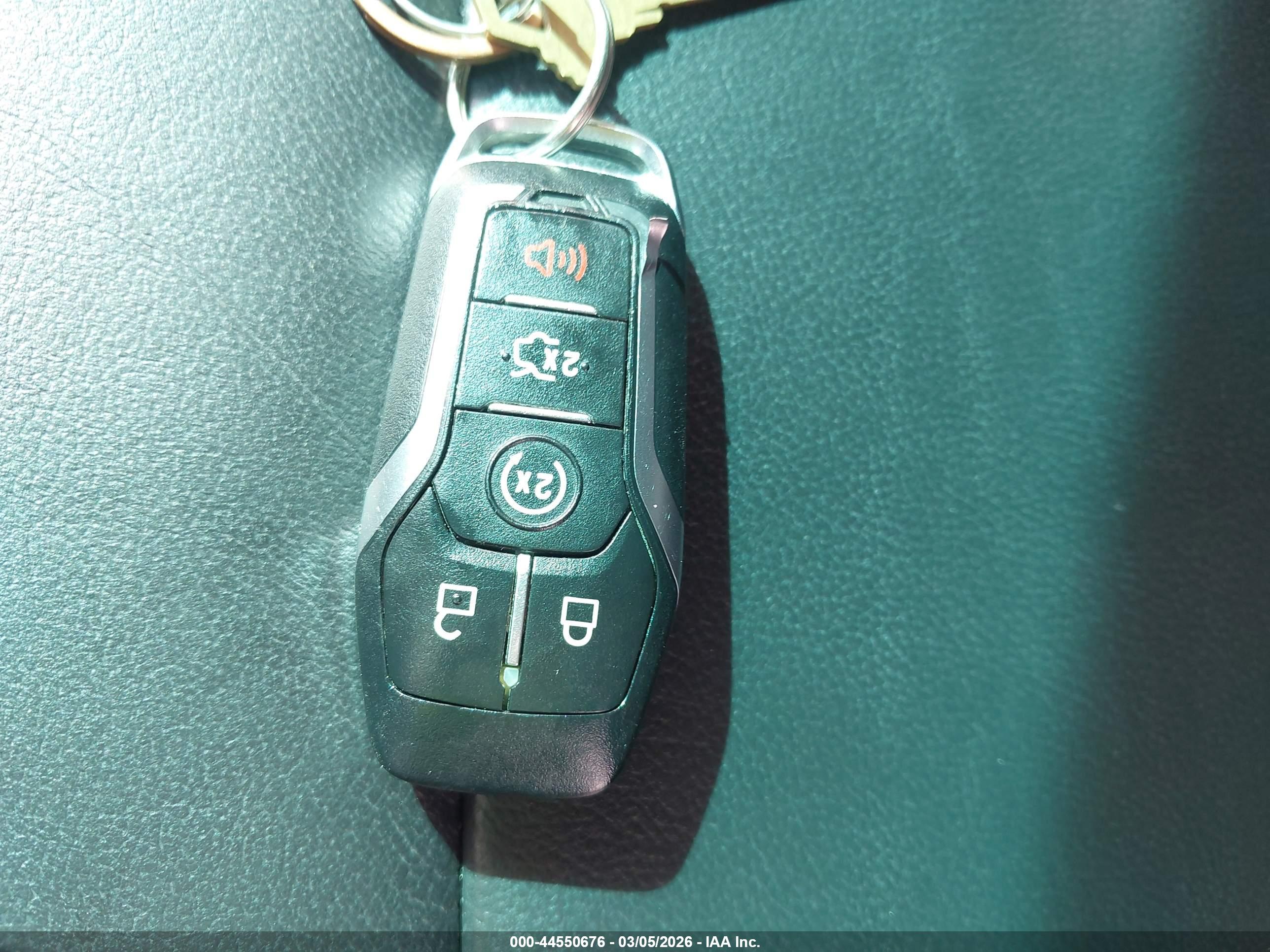 FORD EXPLORER image 11