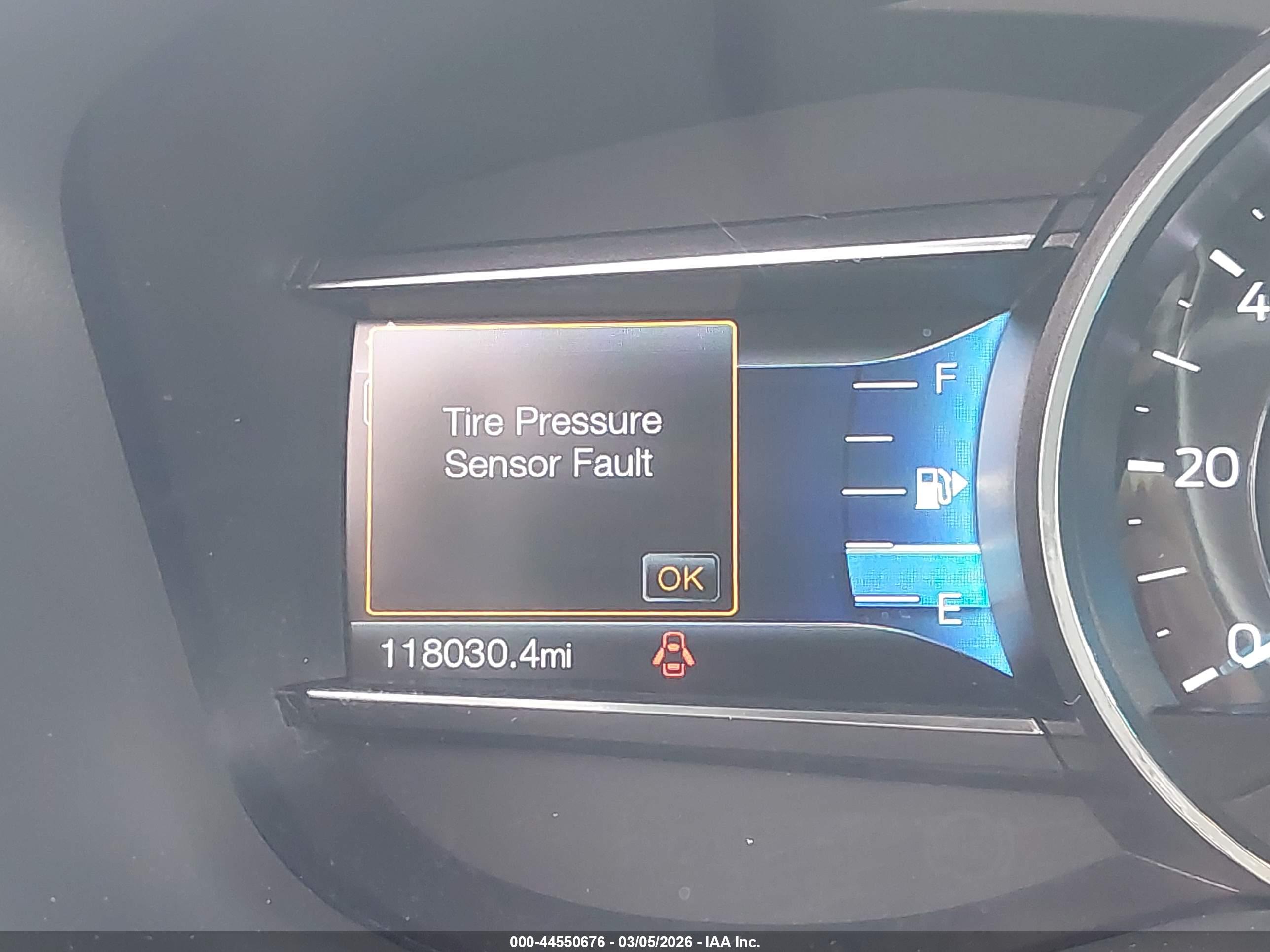 FORD EXPLORER image 7